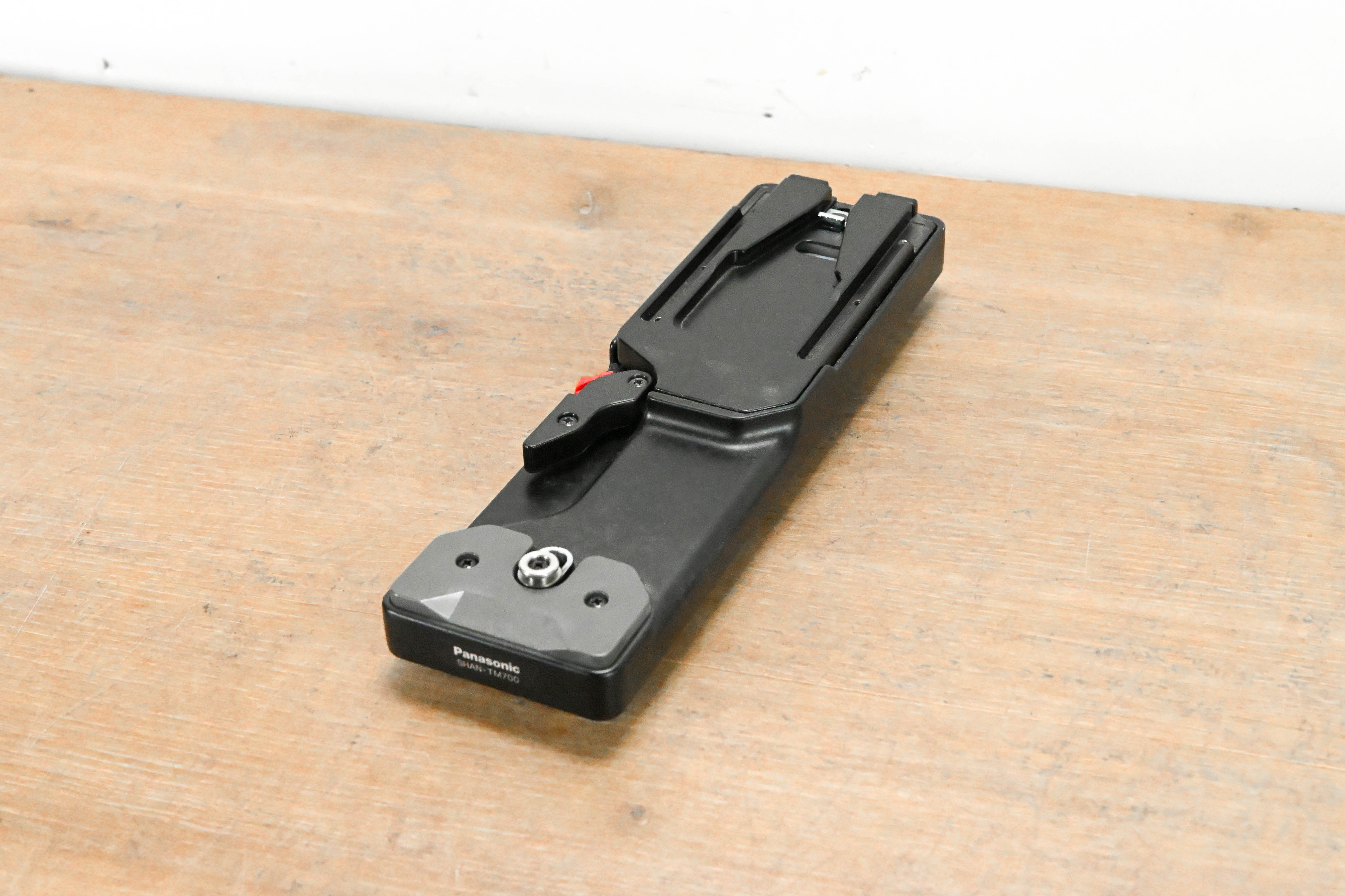 Panasonic SHAN-TM700 Quick Release Tripod Adapter