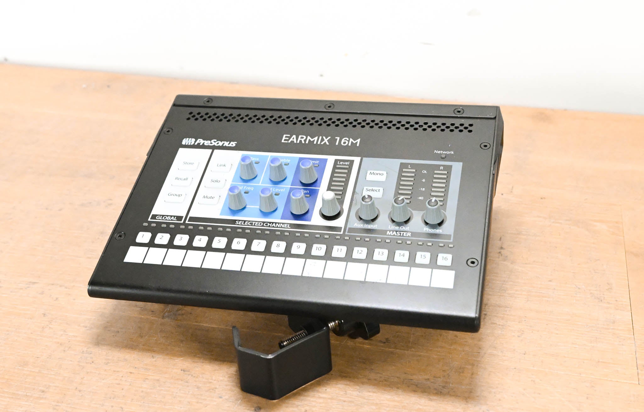 PreSonus EarMix 16M 16-Channel AVB Personal Monitor Mixer