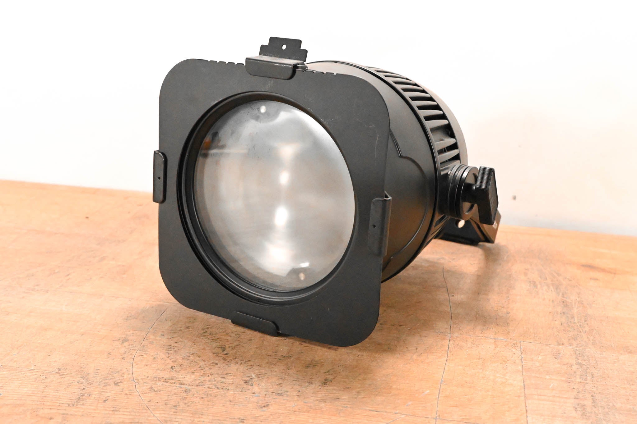Elation Fuze Par Z120 IP 120W RGBW LED Par with Zoom (NO POWER SUPPLY)