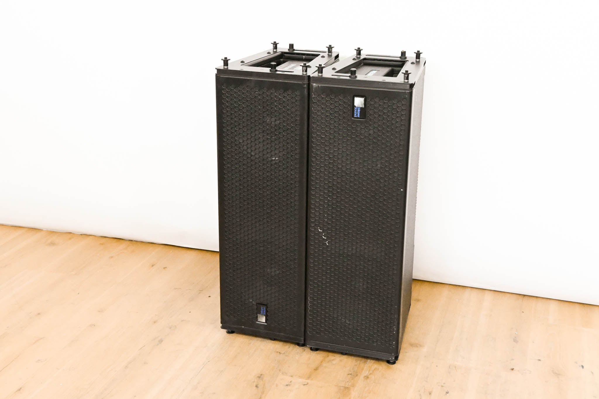 Meyer Sound M'elodie High-Power Curvilinear Array Loudspeaker (PAIR)