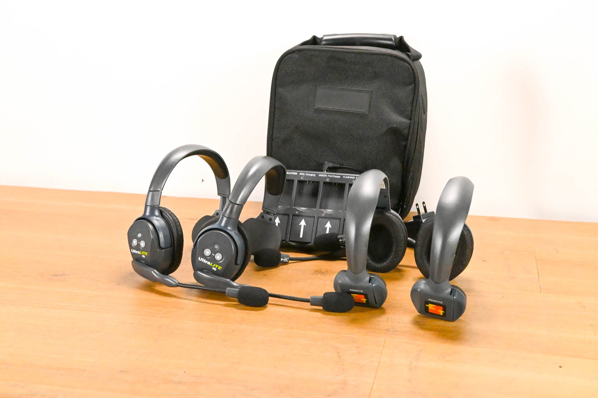 Eartec UltraLITE HD 4-User Wireless Intercom System