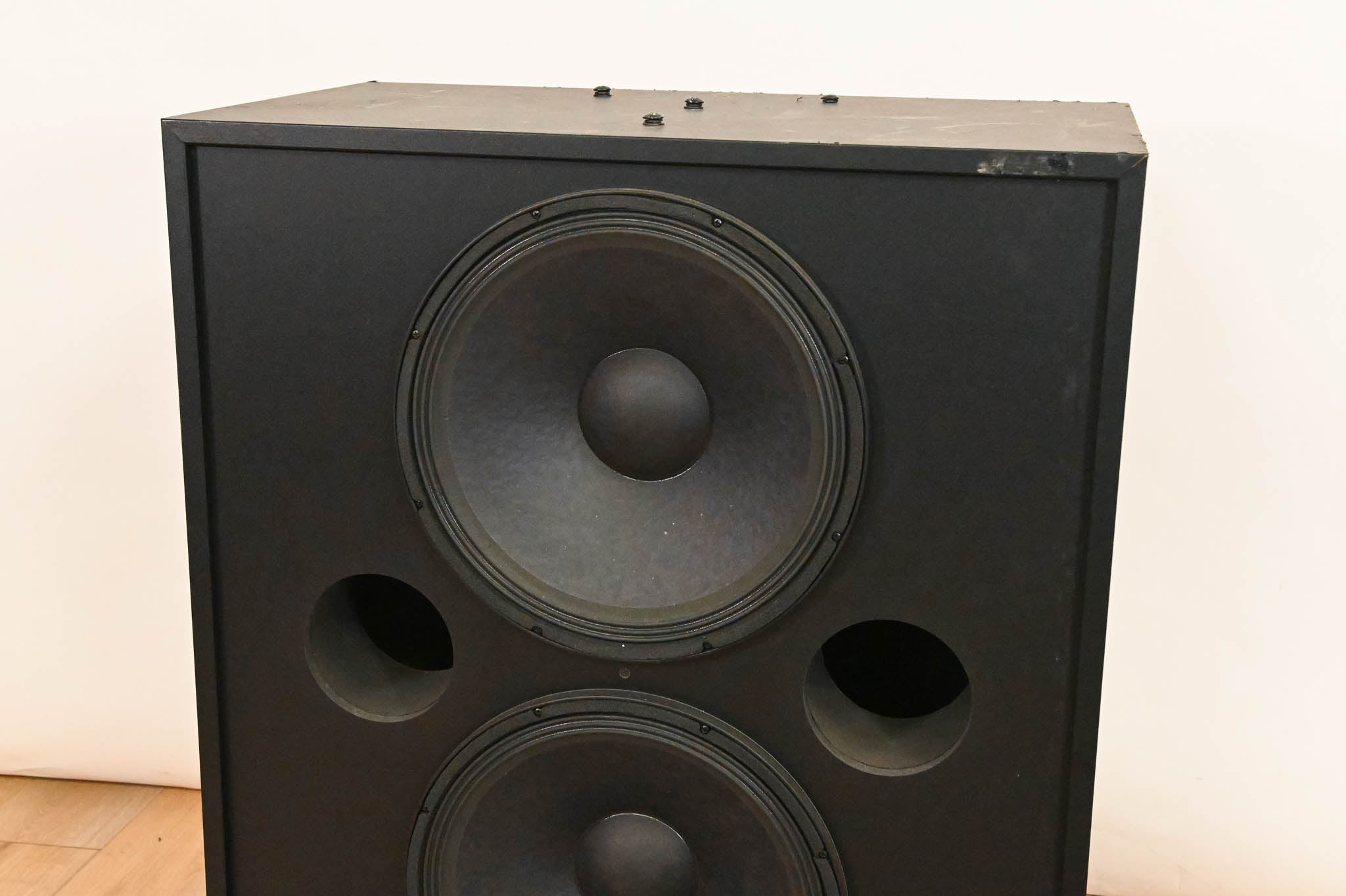 JBL 4739 Dual 15″ Passive Cinema Subwoofer