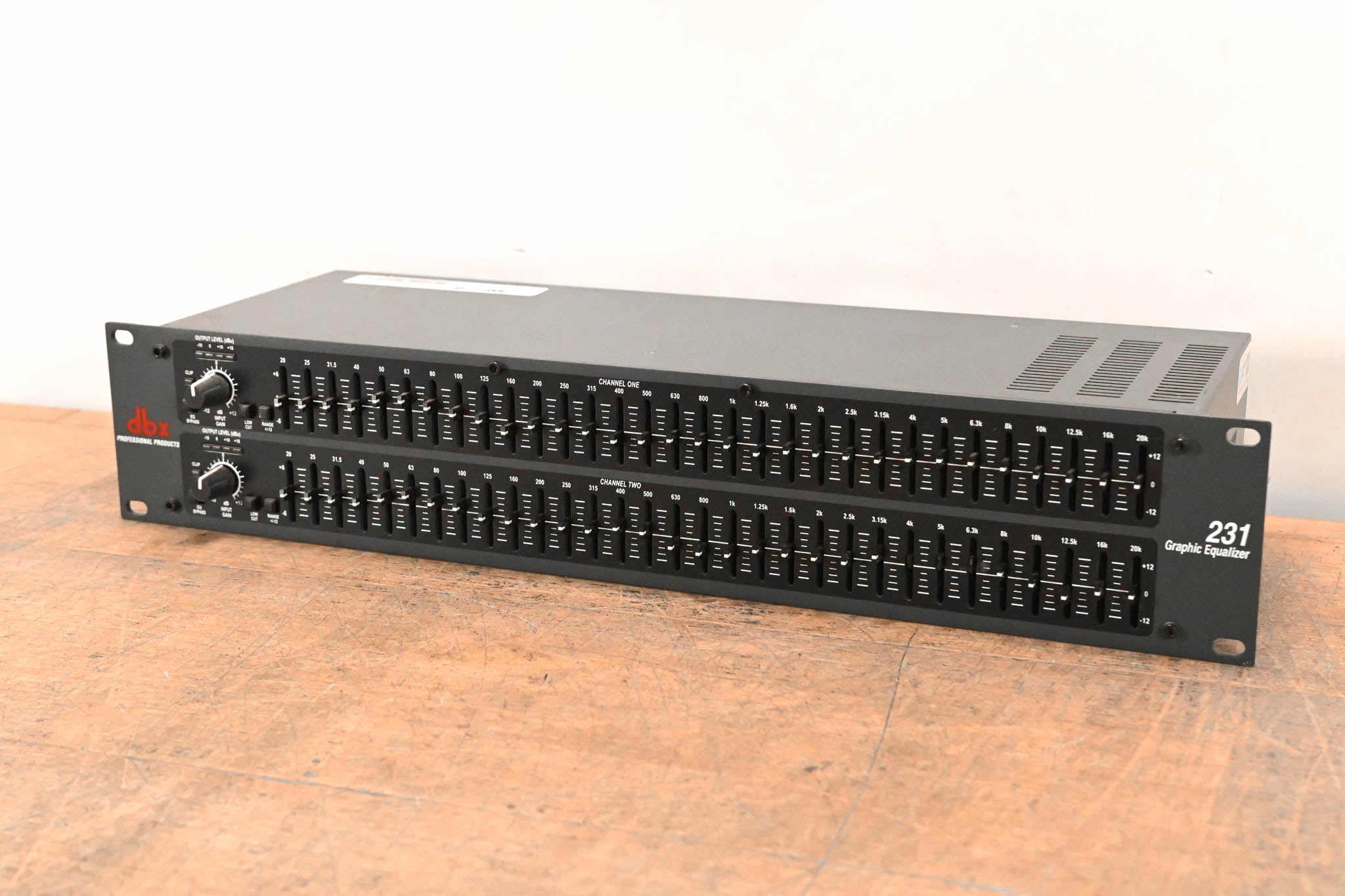 dbx 231 Dual-Channel 31-Band Graphic Equalizer