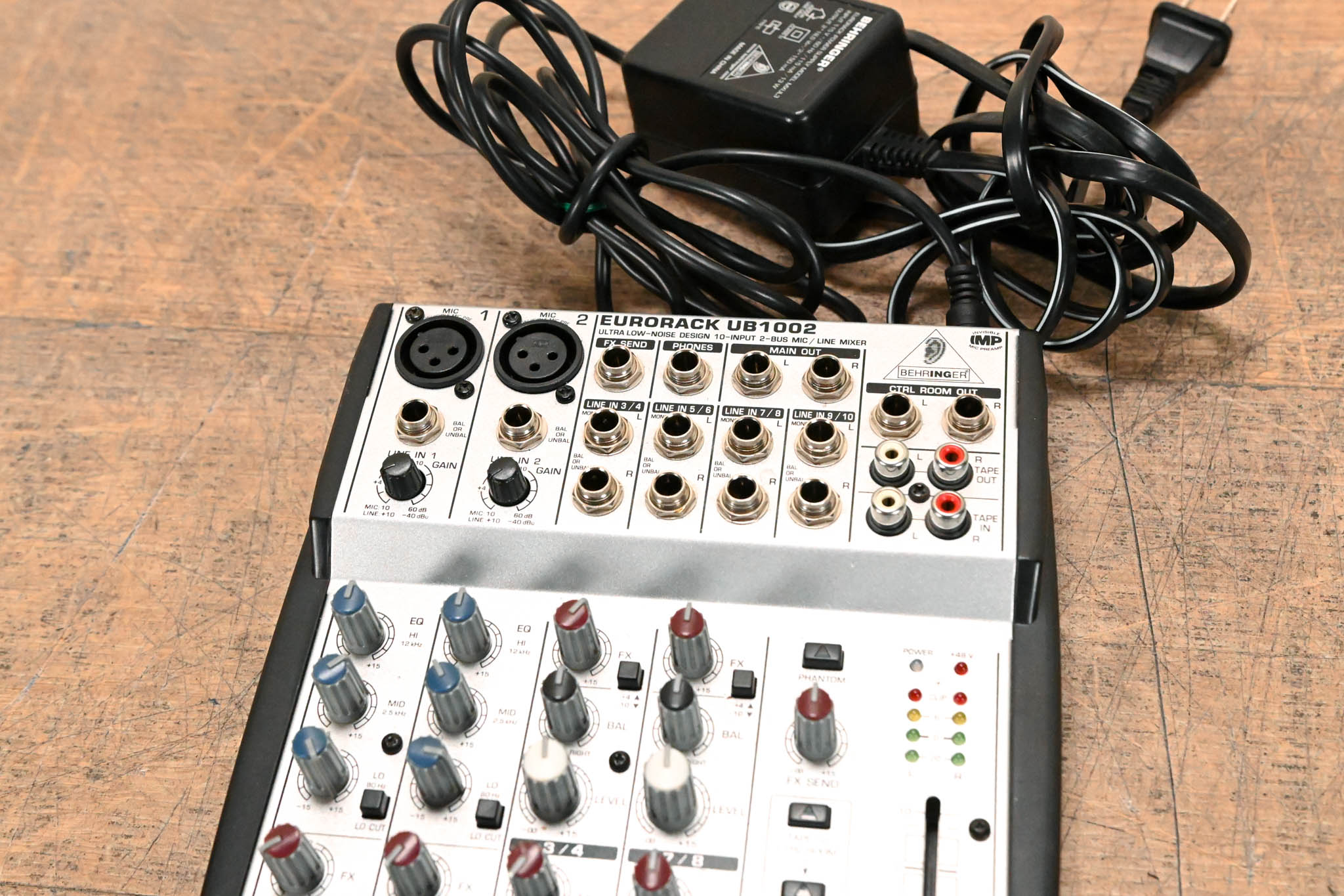 Behringer EURORACK UB1002 10-Input 2-Bus Mic/Line Mixer