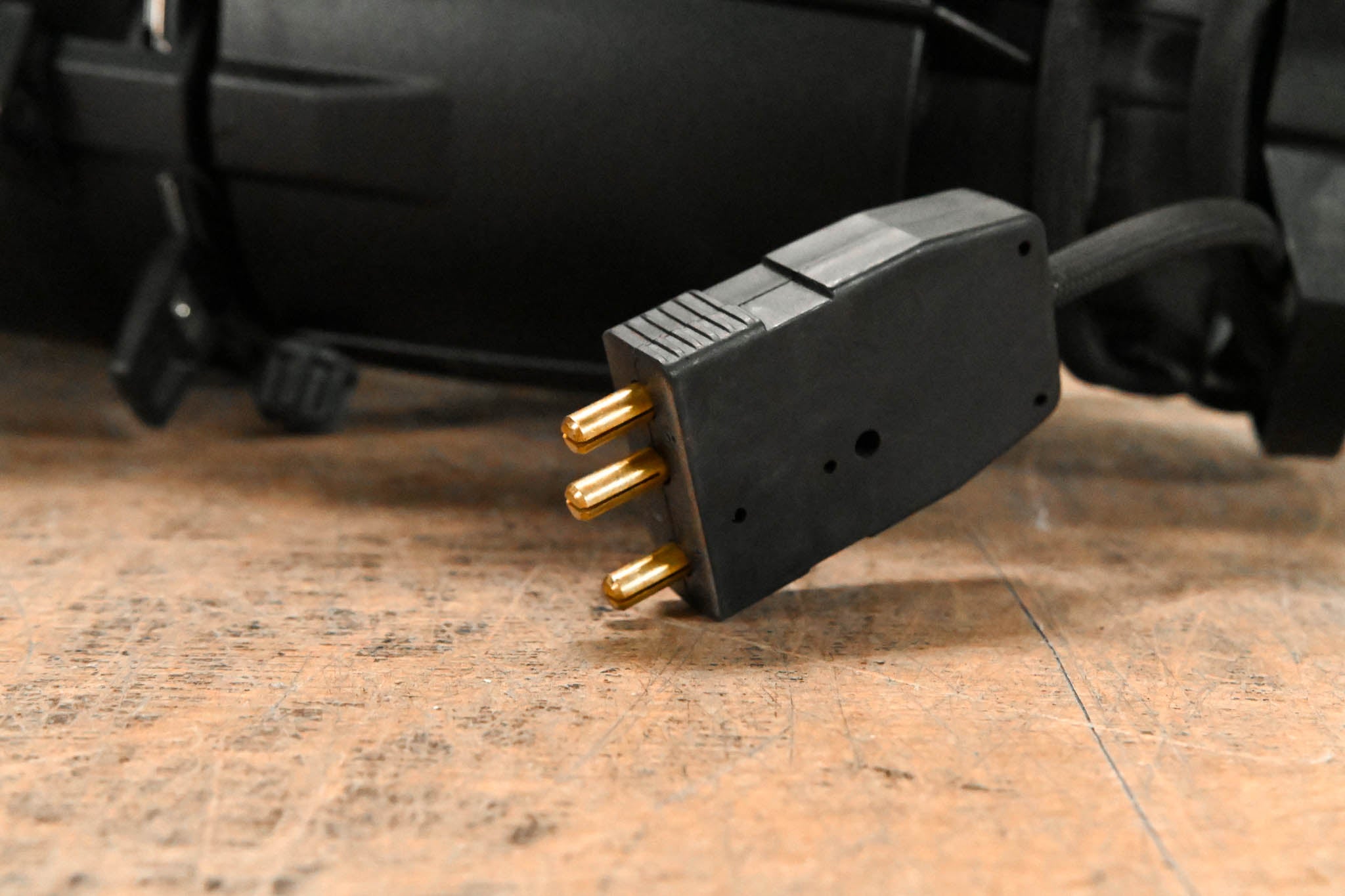 ETC Source Four Zoom 25-50 Degree 750 Ellipsoidal Light