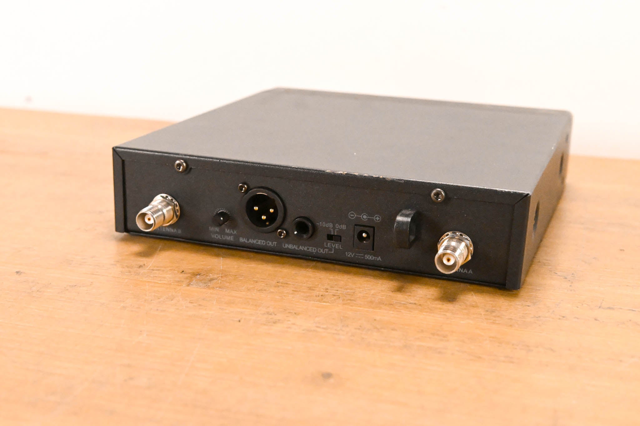 Electro-Voice (EV) R-300 Receiver w/ BP-300 Bodypack - Band C (NO PSU)