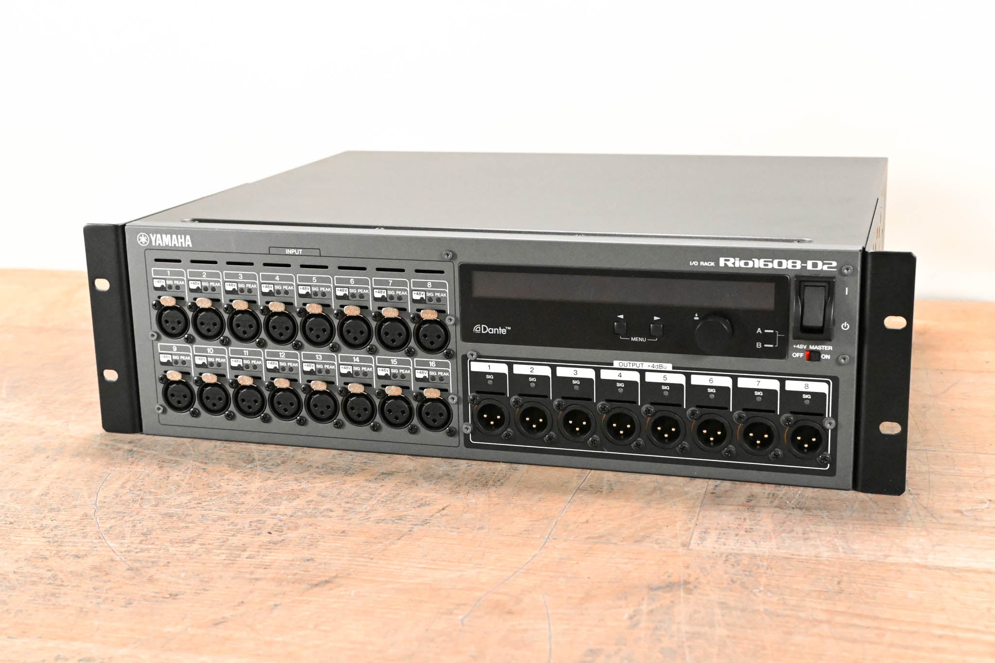 Yamaha Rio1608-D2 16-input / 8-output Dante Stage Box