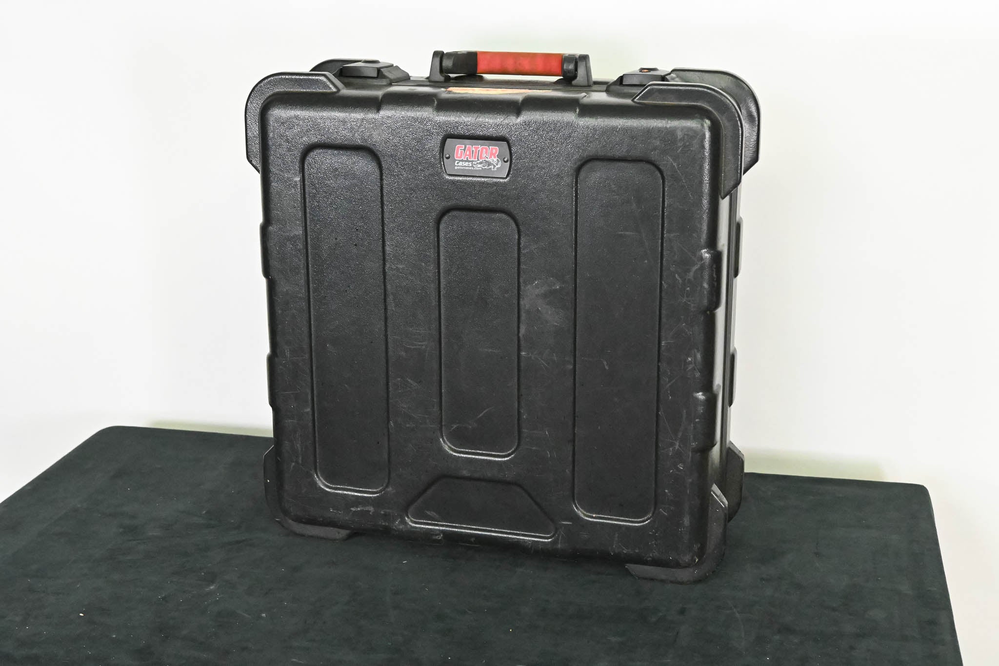 Gator Cases GTSA-AVPROJECT TSA Projector Case - 18" x 18" x 6″