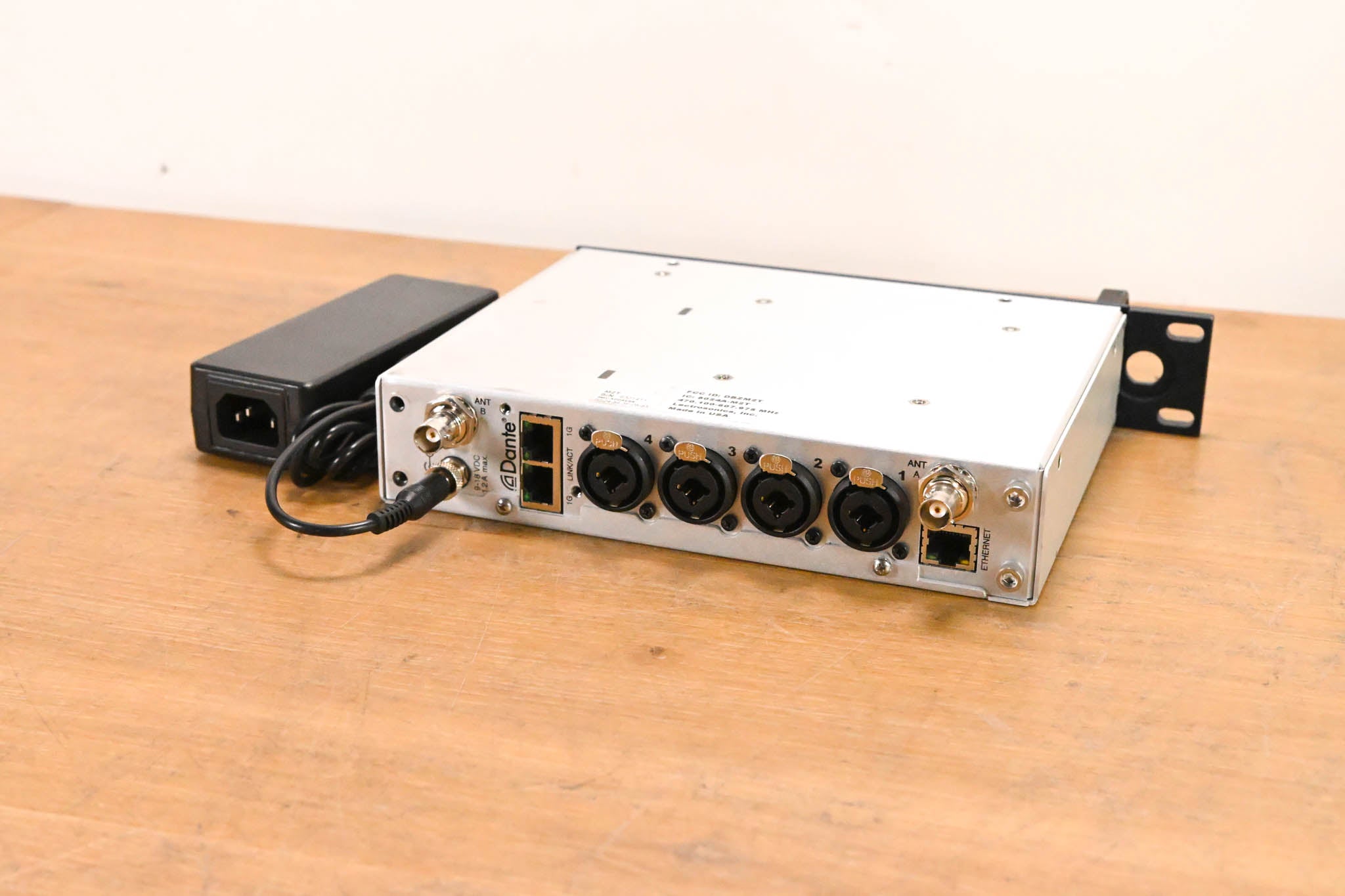 Lectrosonics Duet M2T/M2Ra IEM/IFB System - 470-608 MHz