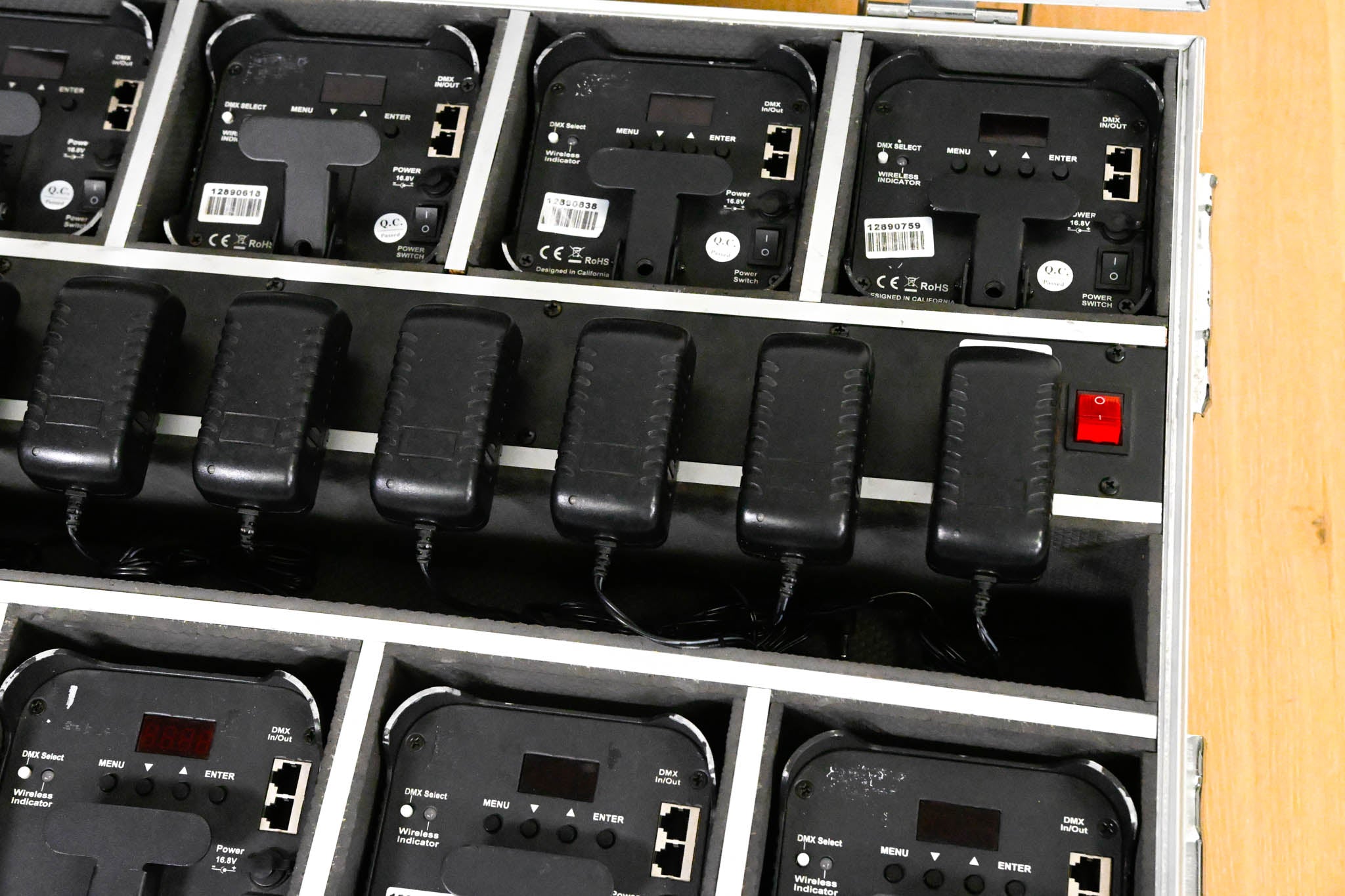 JMAZ Lighting MAD PAR HEX 4S Battery LED Uplight Kit w/ Charging Case