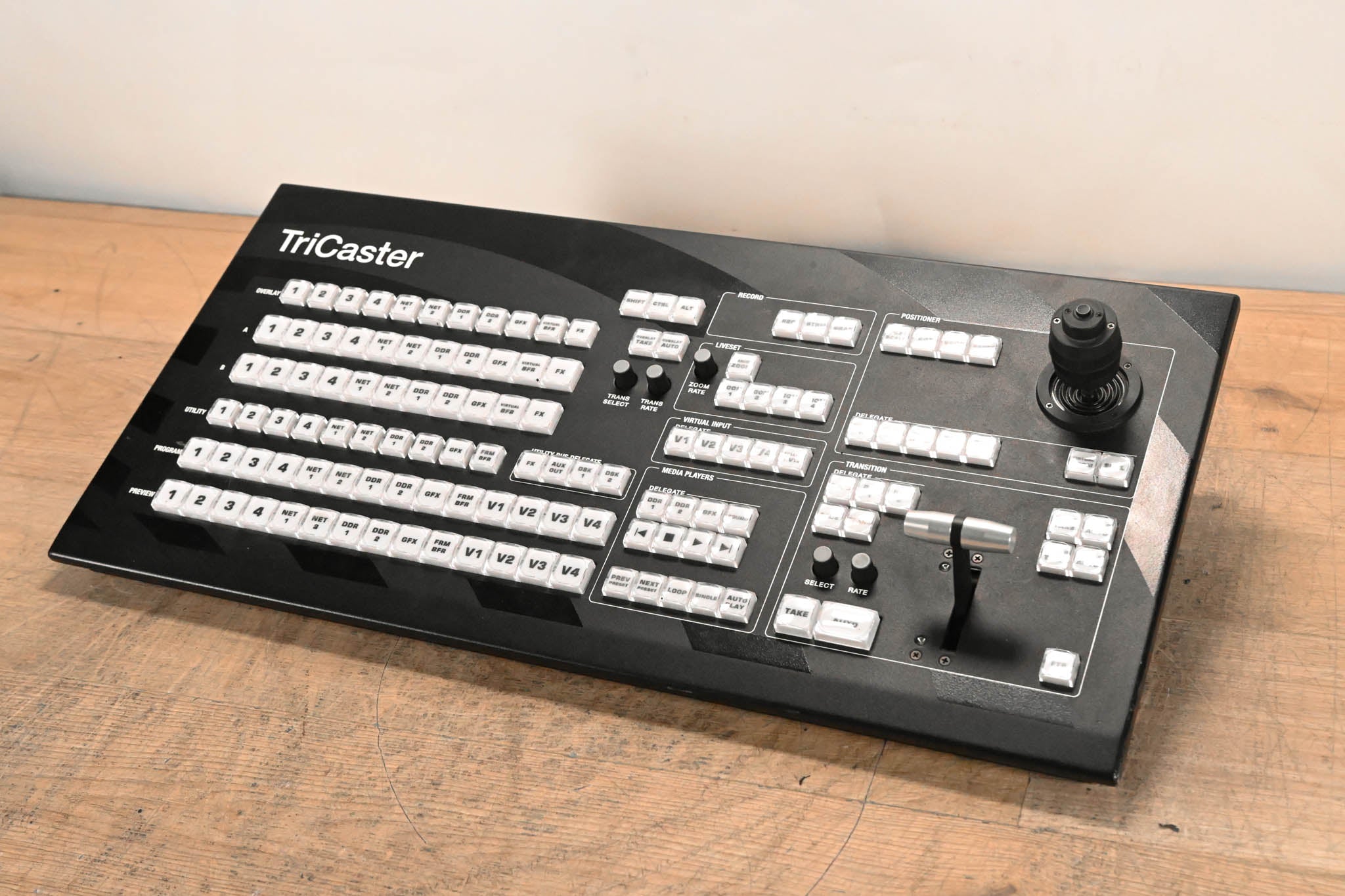 NewTek (Vizrt) TriCaster TCXD455 Video Switcher w/ TCXD455 CS