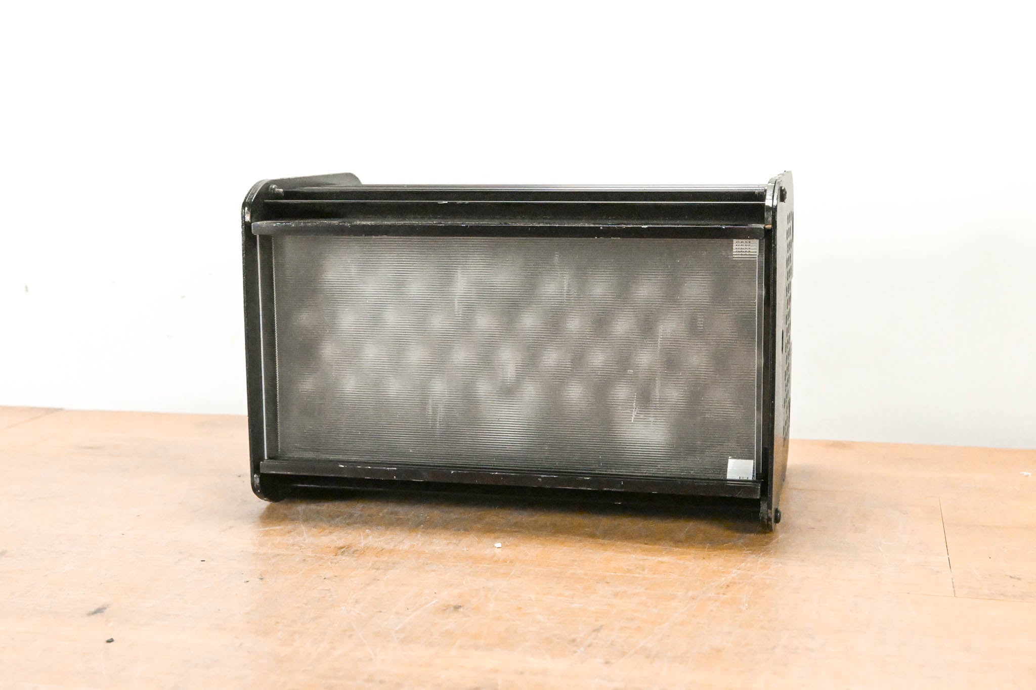 ETC Selador Vivid-R 11-Inch LED Fixture