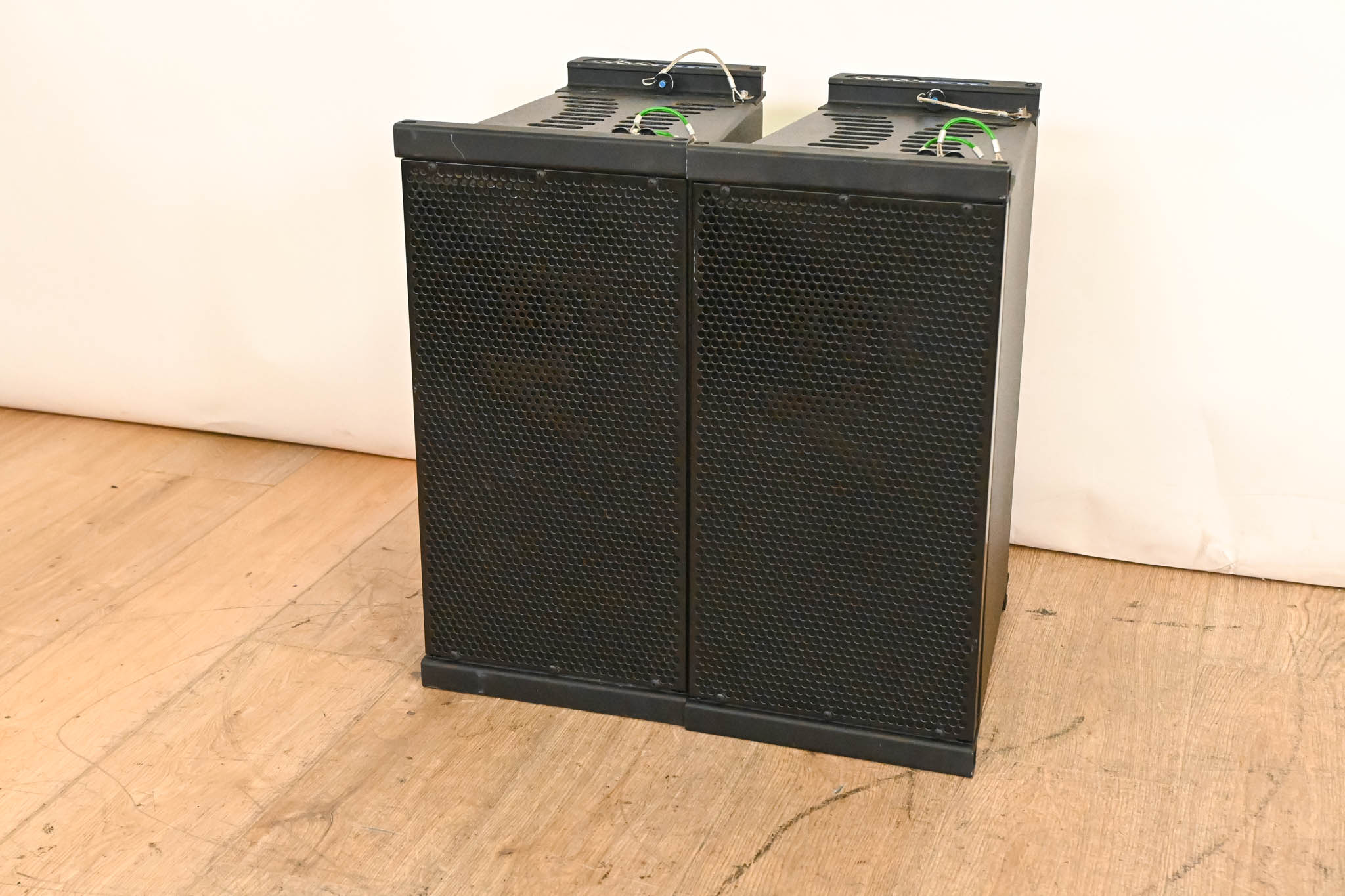 Electro-Voice (EV) XLE181 8" 2-Way Passive Line Array Speaker (PAIR ...