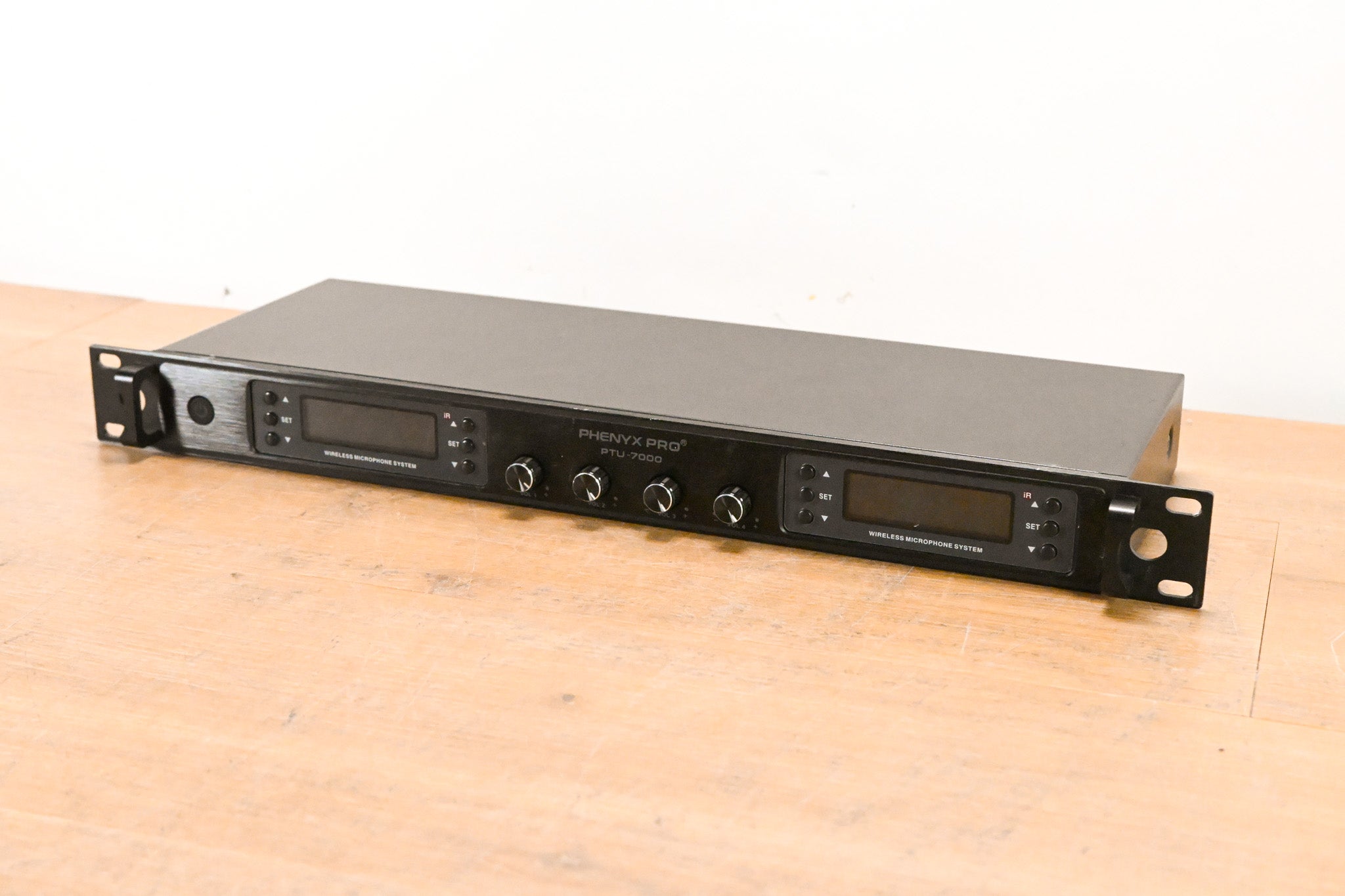 Phenyx Pro PWR-7000 4-CH Wireless Receiver for PTU-7000 System (NO PSU)