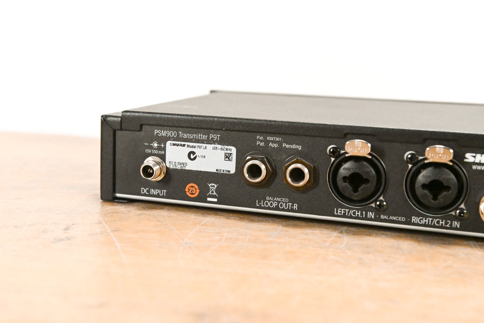 Shure PSM 900 Wireless IEM System L6 Band: 656-692 MHz (NO POWER SUPPLY)