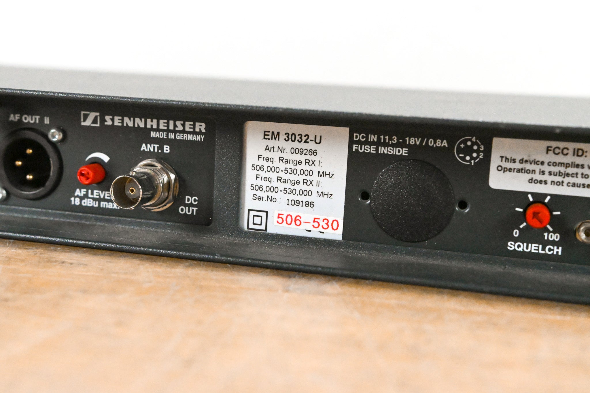 Sennheiser EM 3032-U Mikroport Receiver w/ SK250 Bodypacks 506-530 MHz