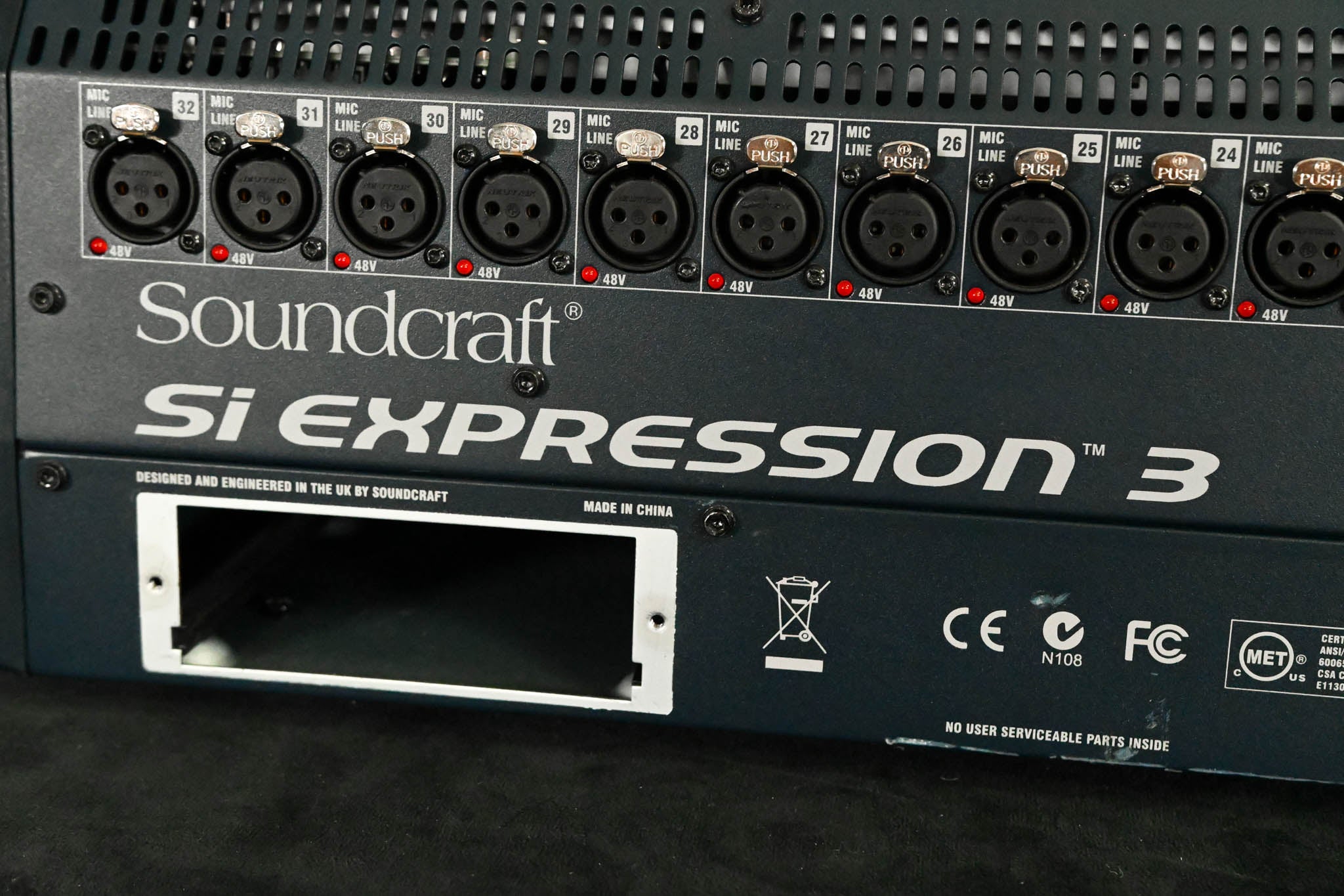 Soundcraft Si Expression 3 32-Channel Digital Mixer