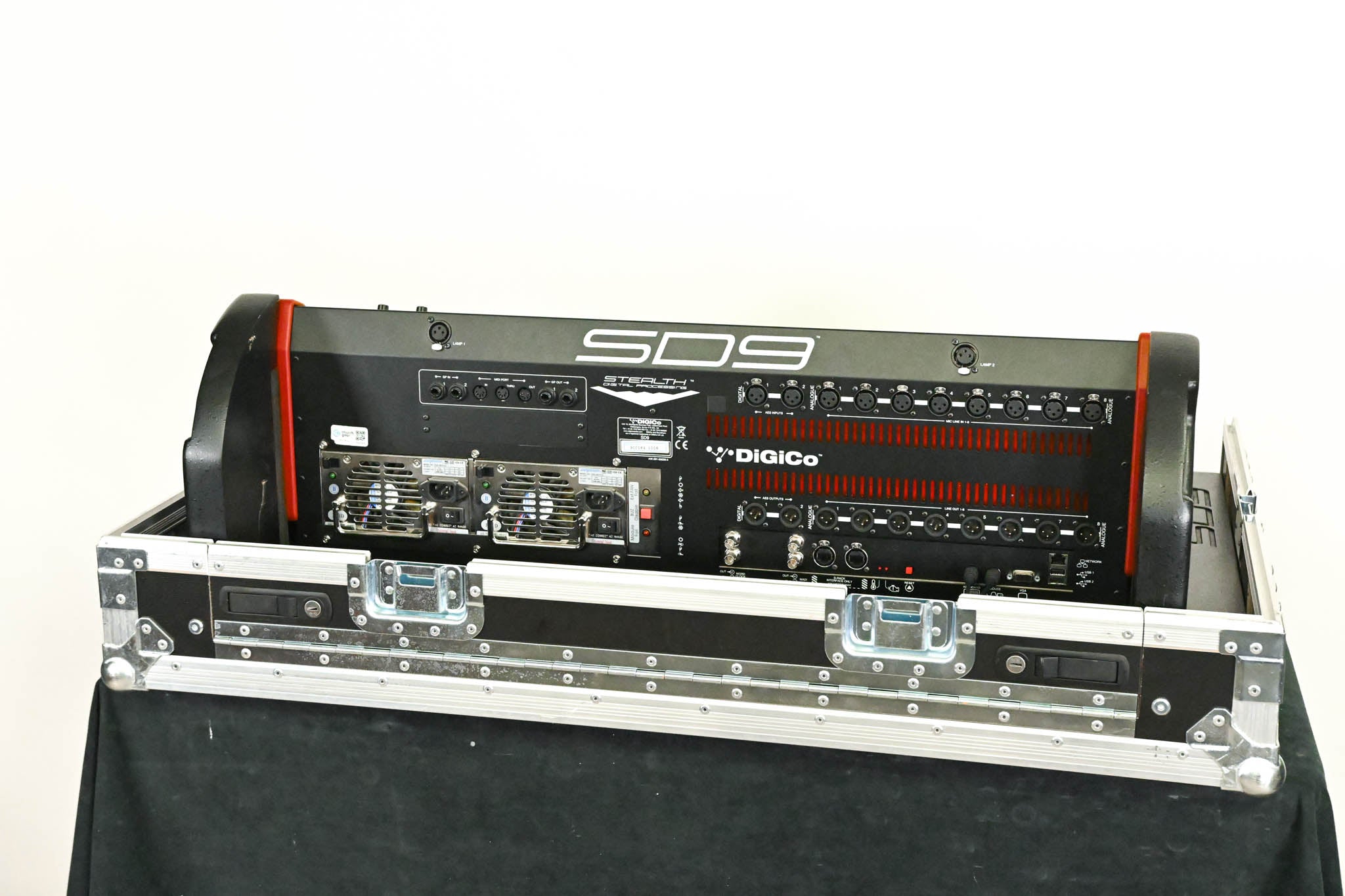 DiGiCo SD9 Digital Mixing Console with Road Case