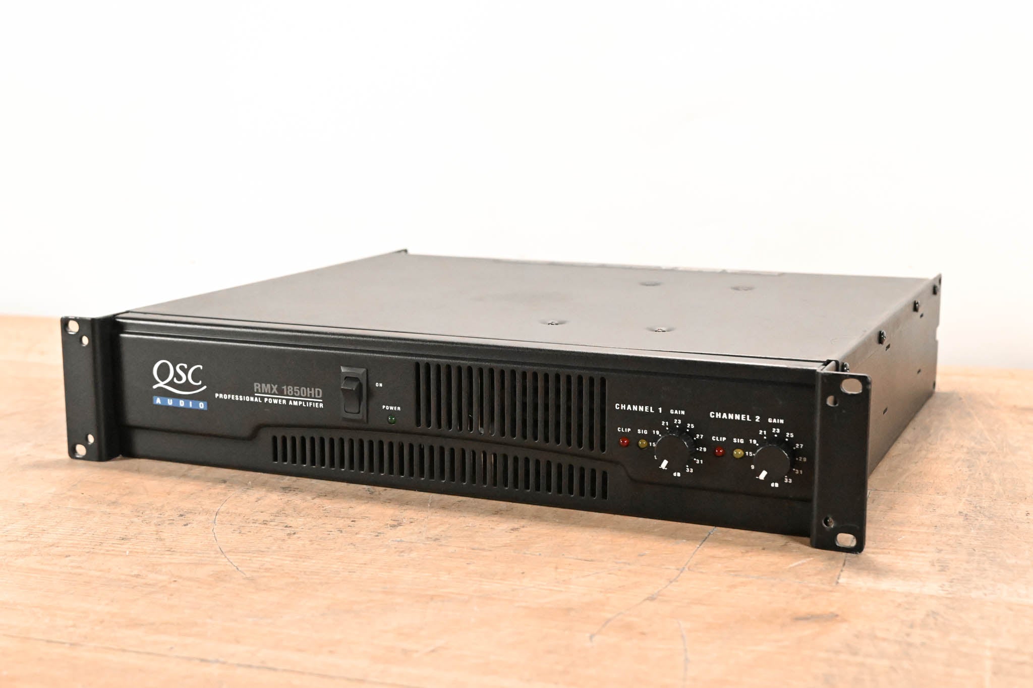 QSC RMX1850HD 2-Channel Power Amplifier