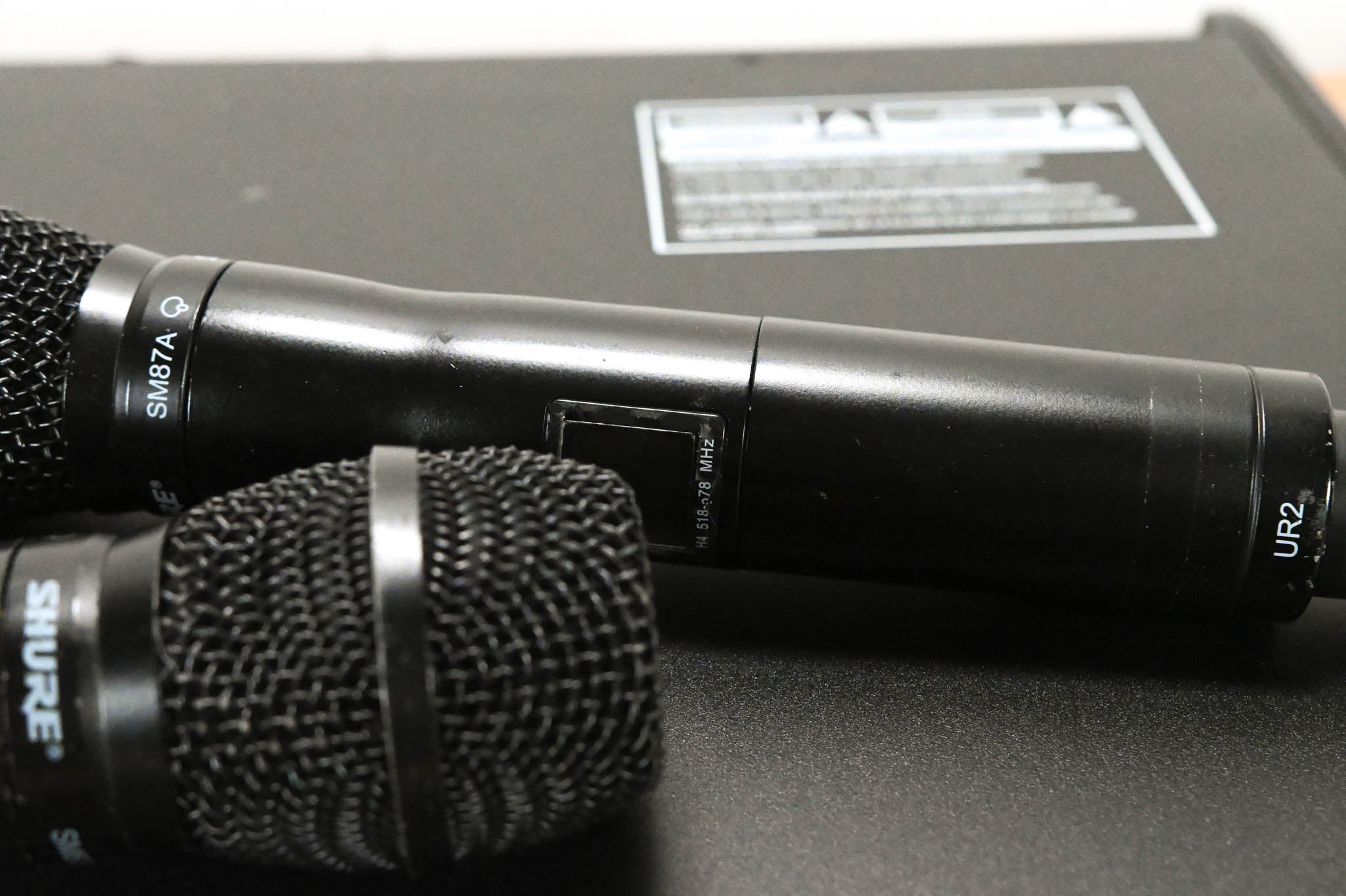 Shure UR4D Wireless Receiver w/ two UR2/SM87A Handheld Transmitters - H4