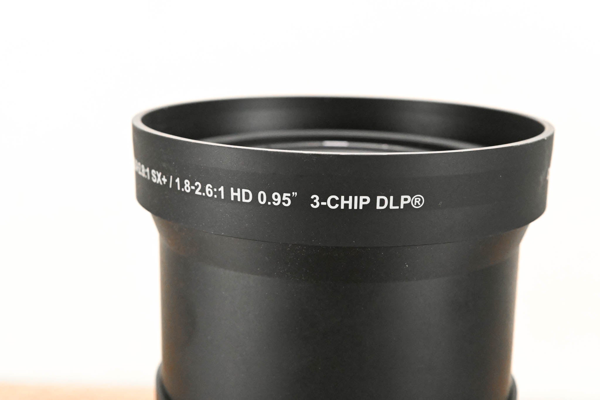 Christie ILS Lens 2.0-2.8:1 SX+ / 1.8-2.6:1 HD 0.95" 3-Chip DLP Lens