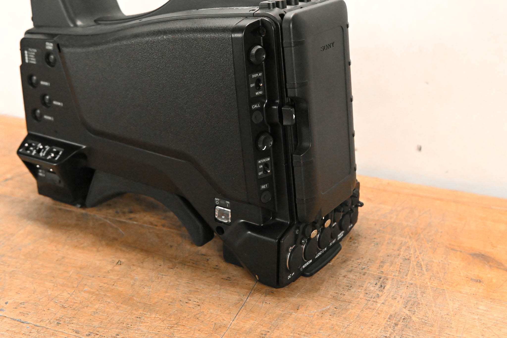 Sony HXC-D70 HD/SD Studio Camera