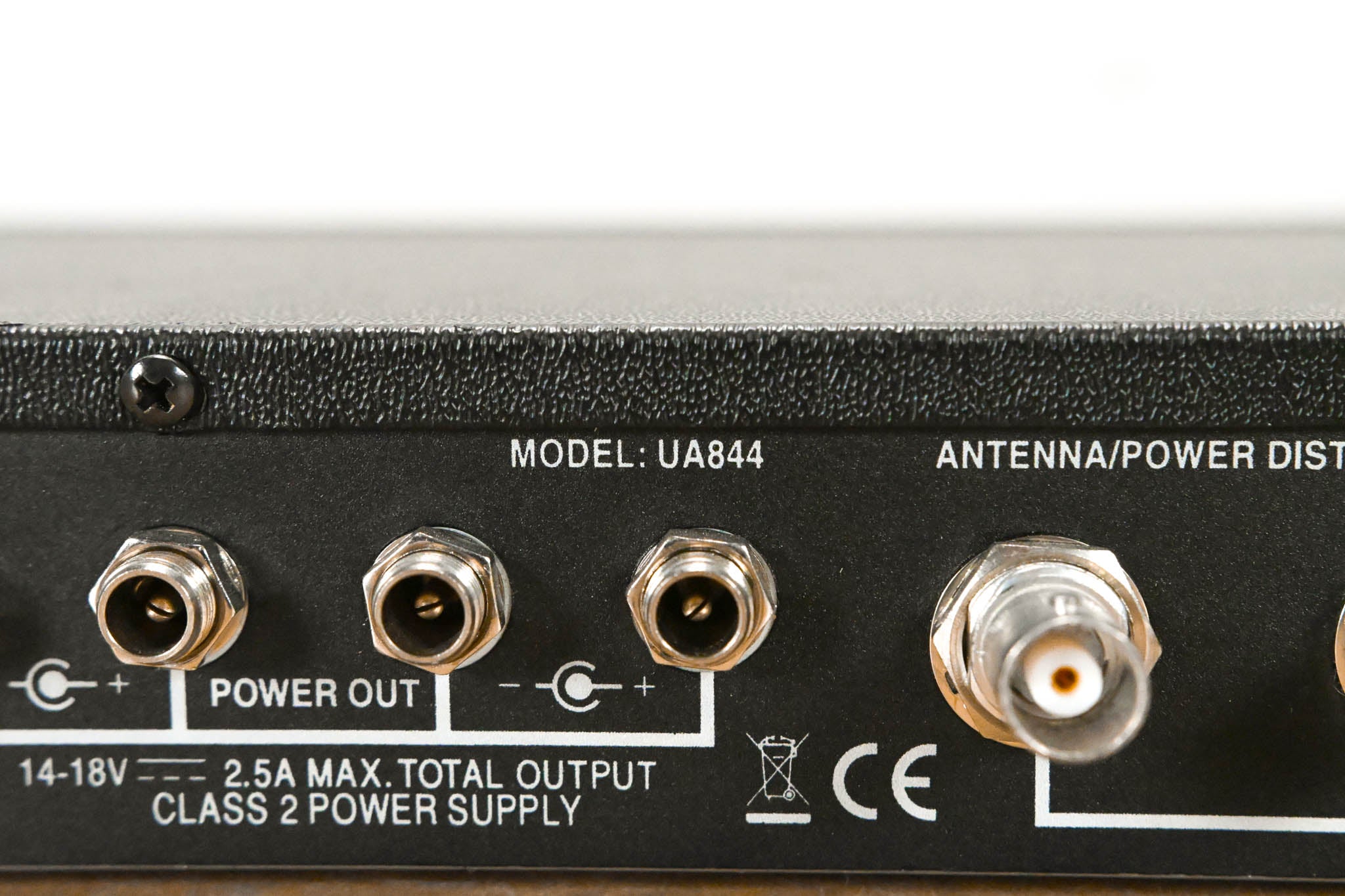 Shure UA844 Antenna Distribution System - 470-900 MHz (NO POWER SUPPLY)