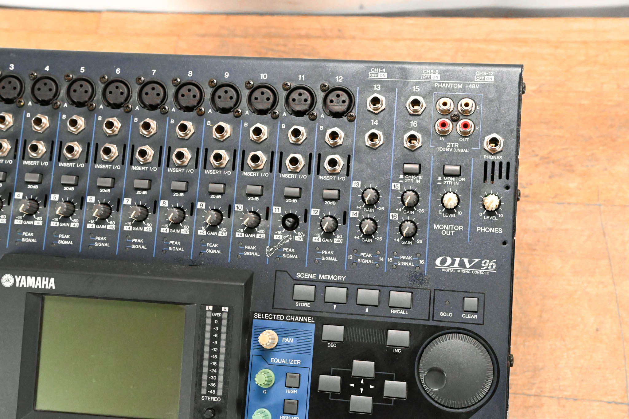 Yamaha 01V96 24-Bit/96k Digital Recording Mixer