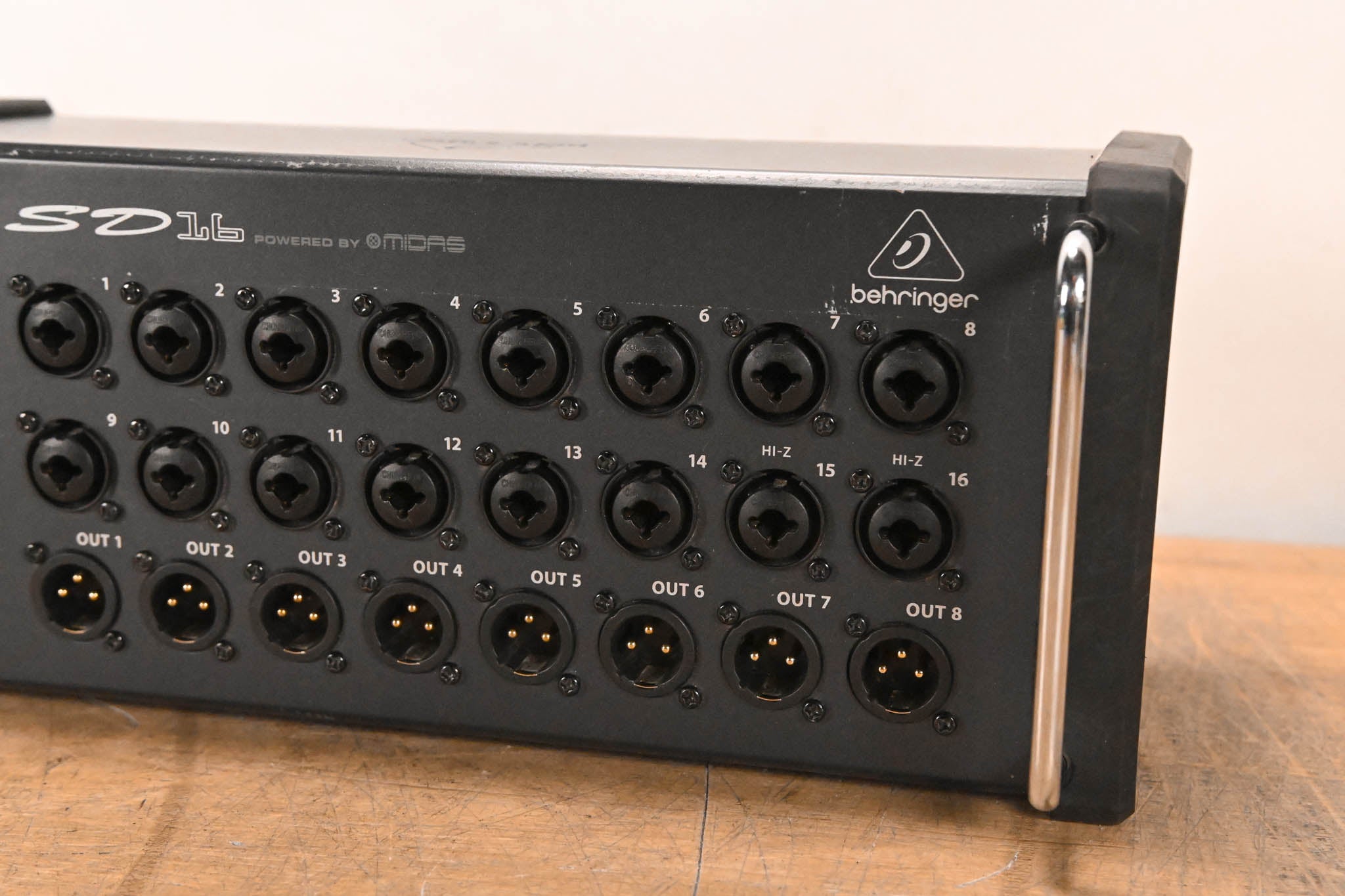 Behringer SD16 16 x 8 Digital Stage Box