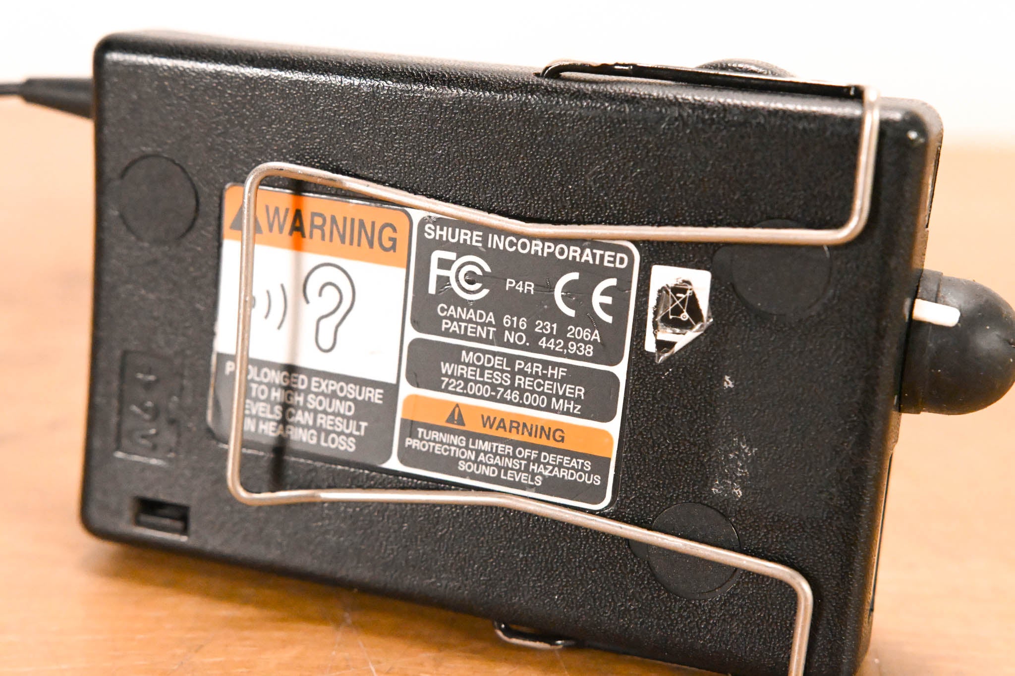 Shure PSM 400 In-Ear Monitoring System - 722-746 MHz (NO POWER SUPPLY)