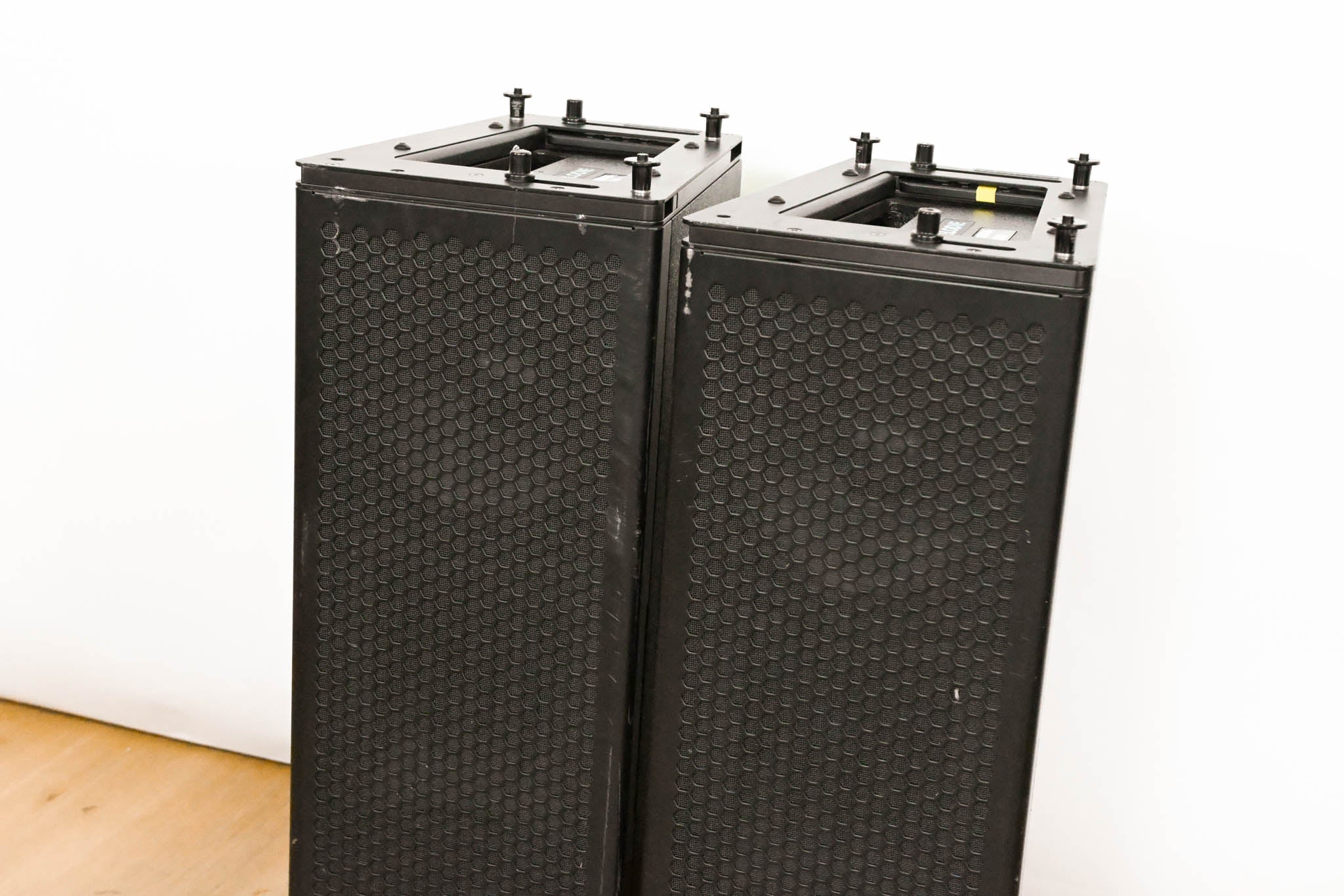 Meyer Sound M'elodie High-Power Curvilinear Array Loudspeaker (PAIR)