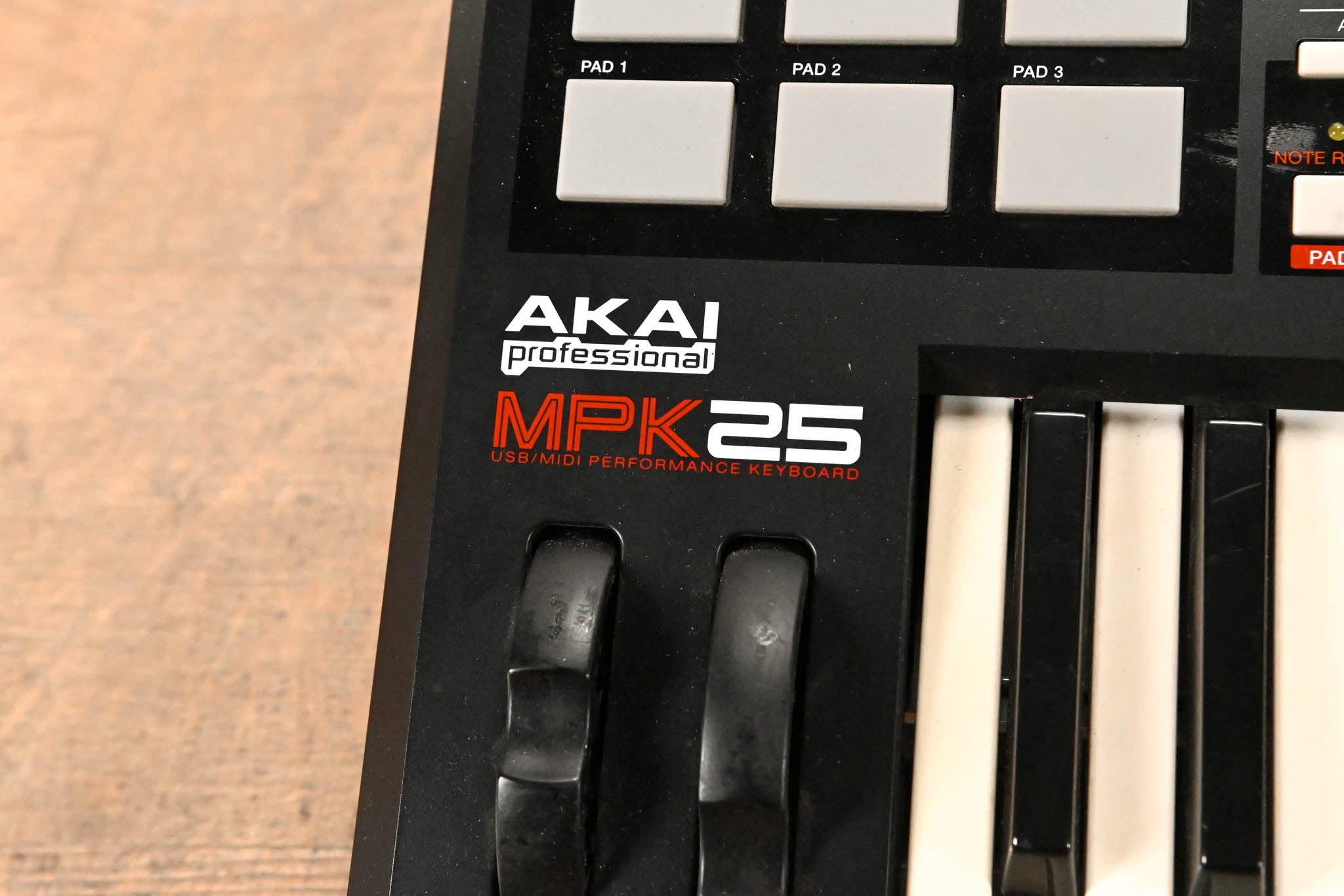 Akai MPK25 25-Key USB MIDI Keyboard Controller (NO POWER SUPPLY)