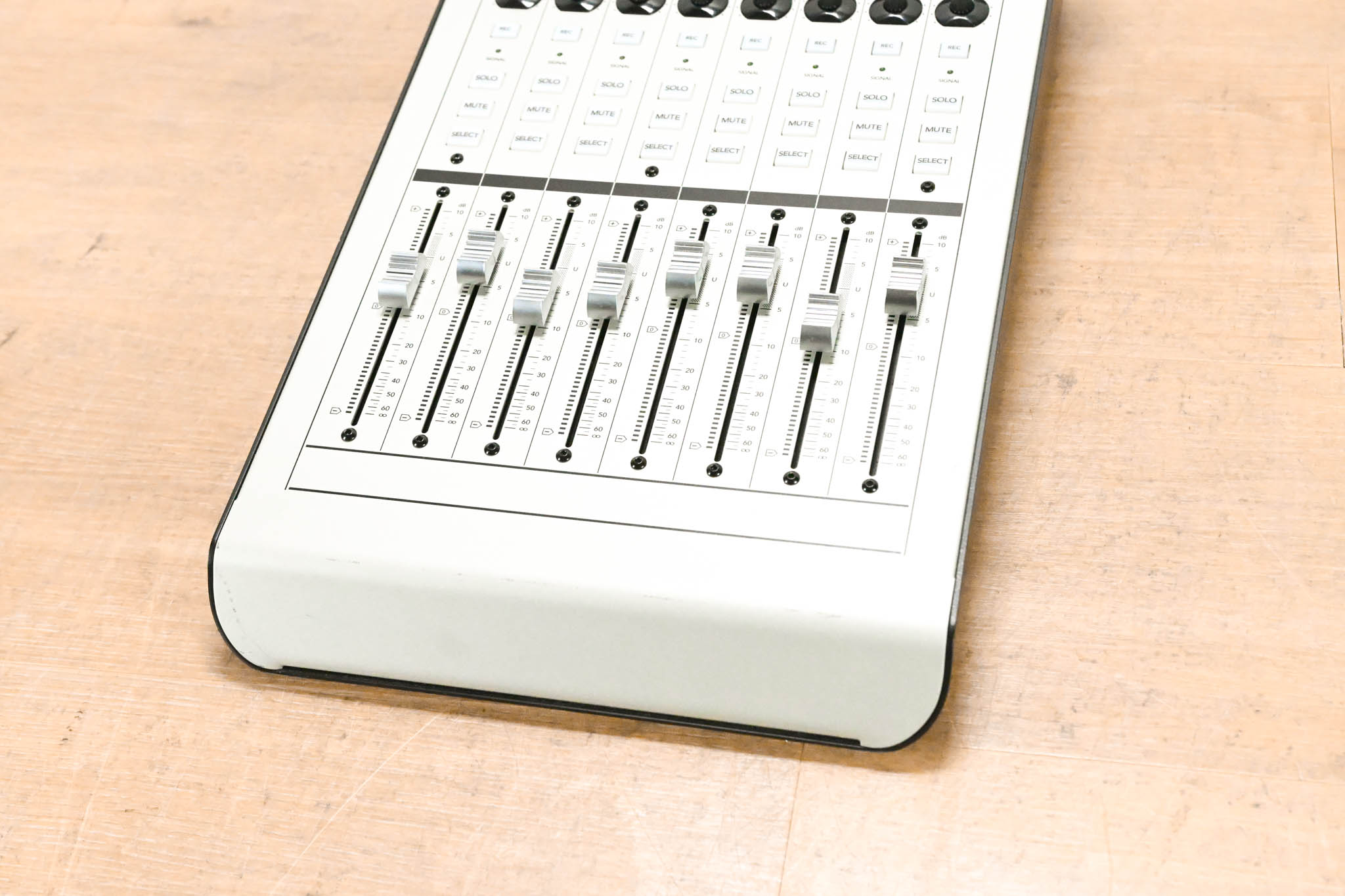 Mackie XT Pro Control Surface Extension (NO POWER SUPPLY)
