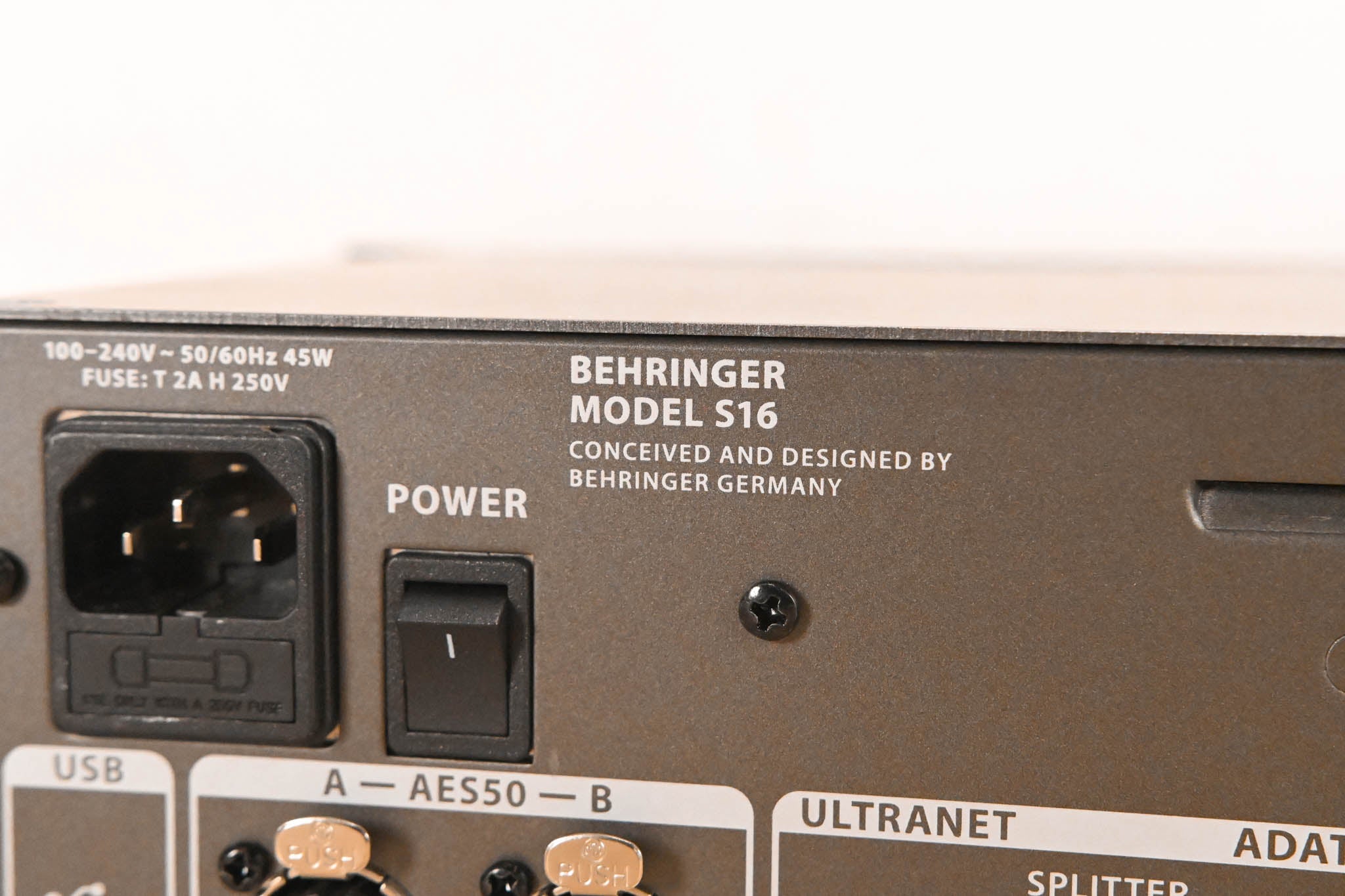 Behringer S16 16 x 8 Digital Stage Box