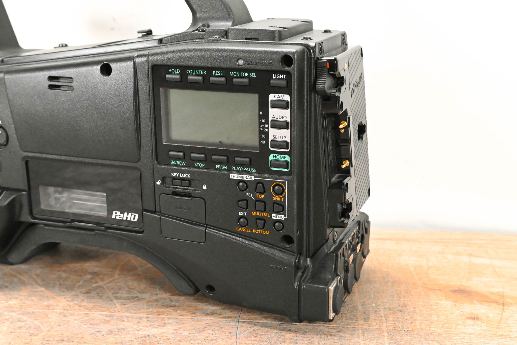 Panasonic AG-HPX610P P2 HD Shoulder-Mount Camcorder
