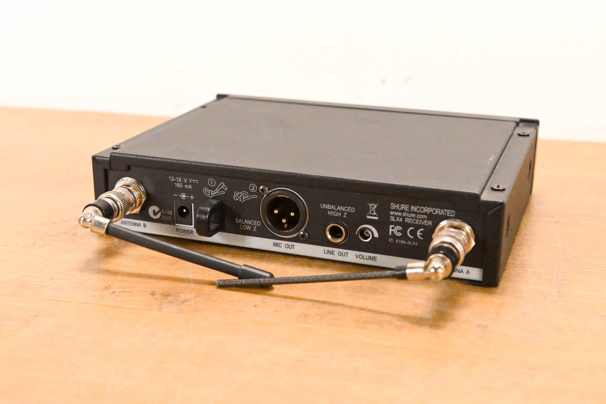 Shure SLX14-H5 Wireless Bodypack System - 518-542 MHz (NO POWER SUPPLY)