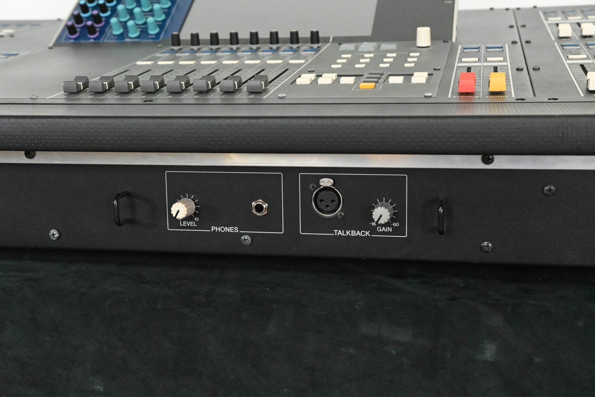 Yamaha M7CL-48 48-Channel Digital Audio Mixing Console CG01KPP