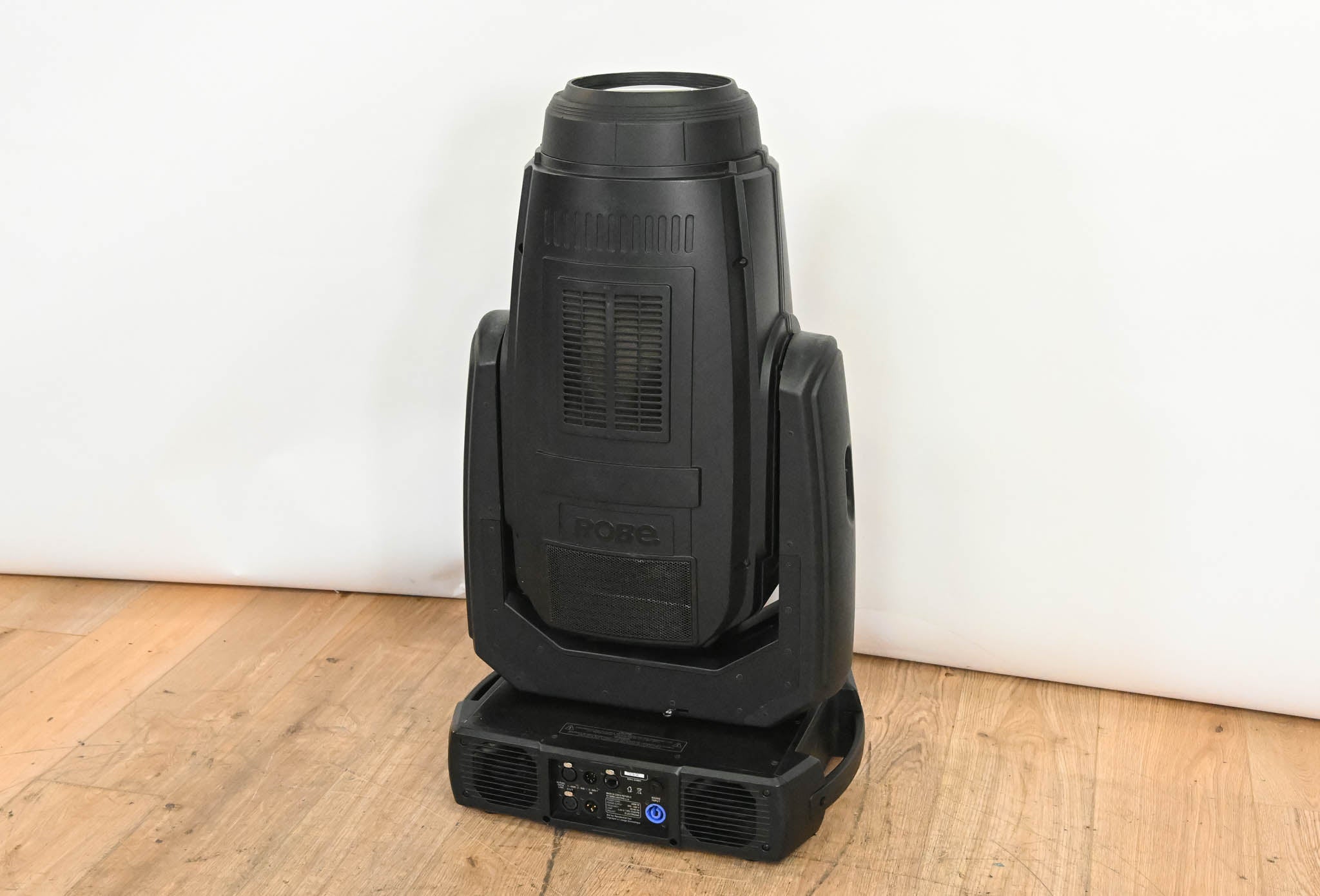 Robe ROBIN BMFL Blade Discharge Lamp Moving Light