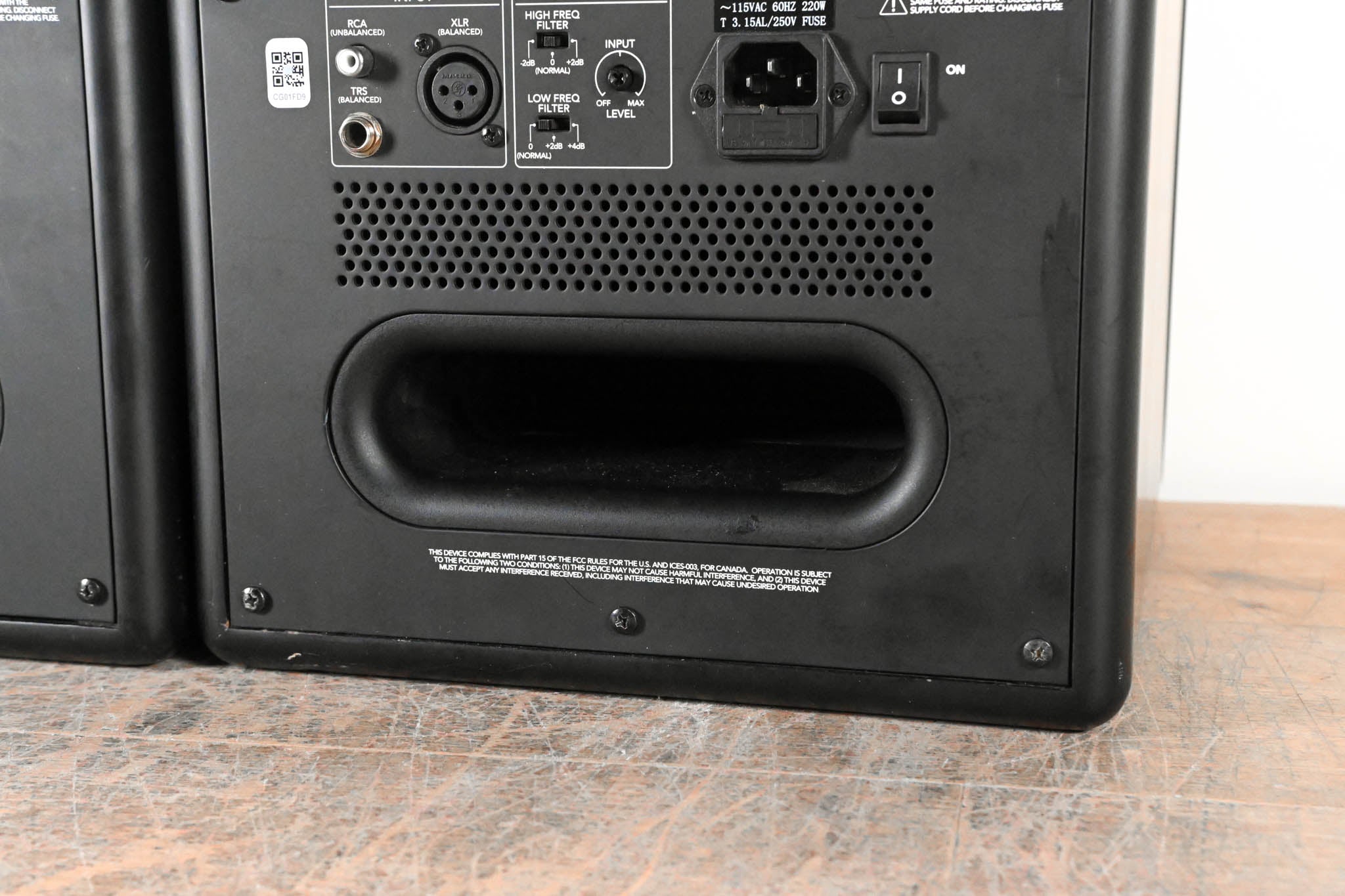 Mackie MR8 8" Active Studio Monitor (PAIR)