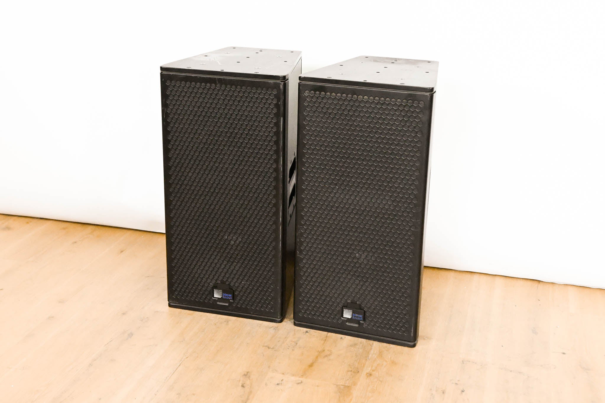 Meyer Sound UPJ-1P Compact VariO Loudspeaker (PAIR)