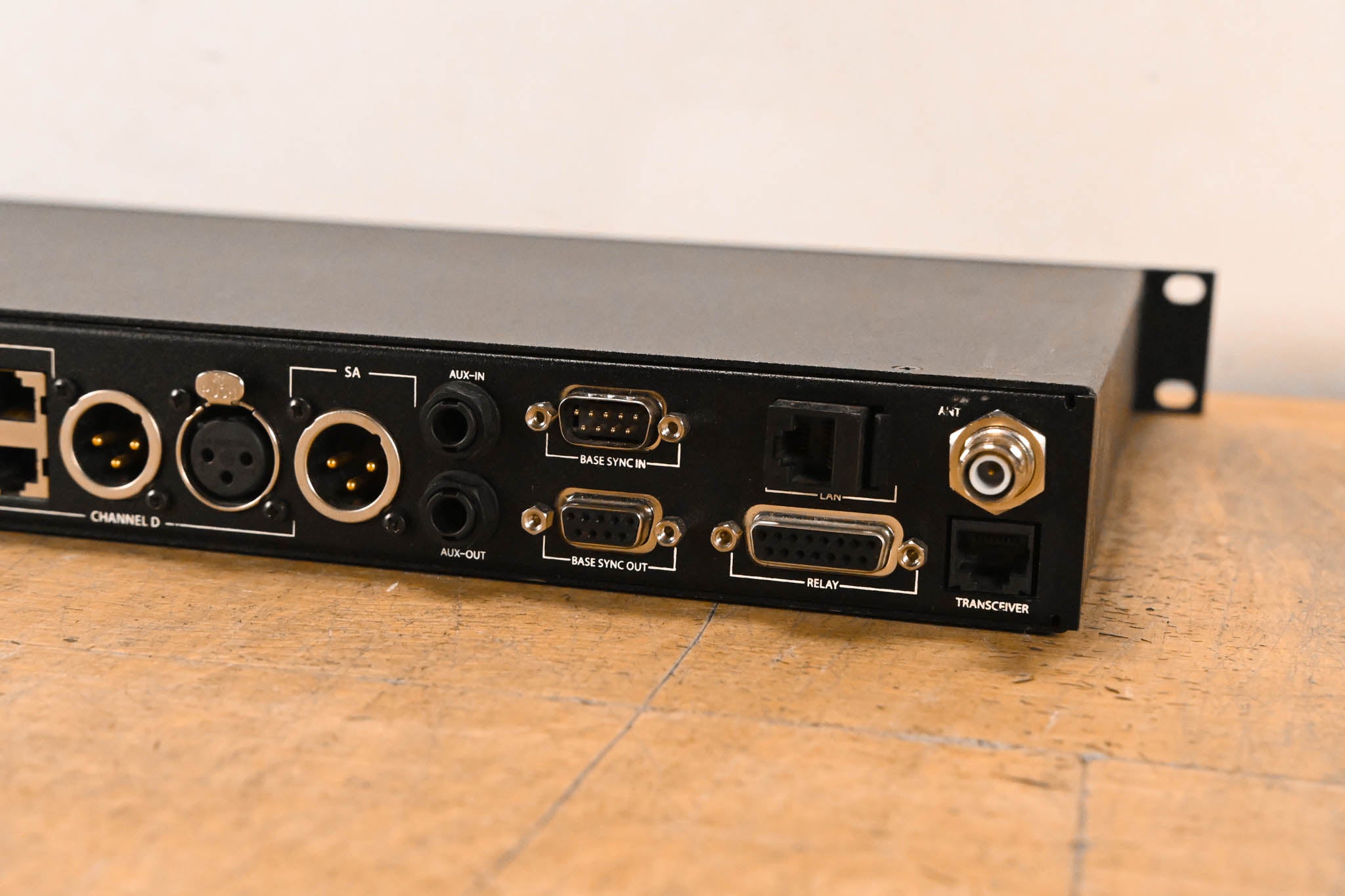 Clear-Com TMB44524INCC Tempest 2400 Wireless Intercom Base Station