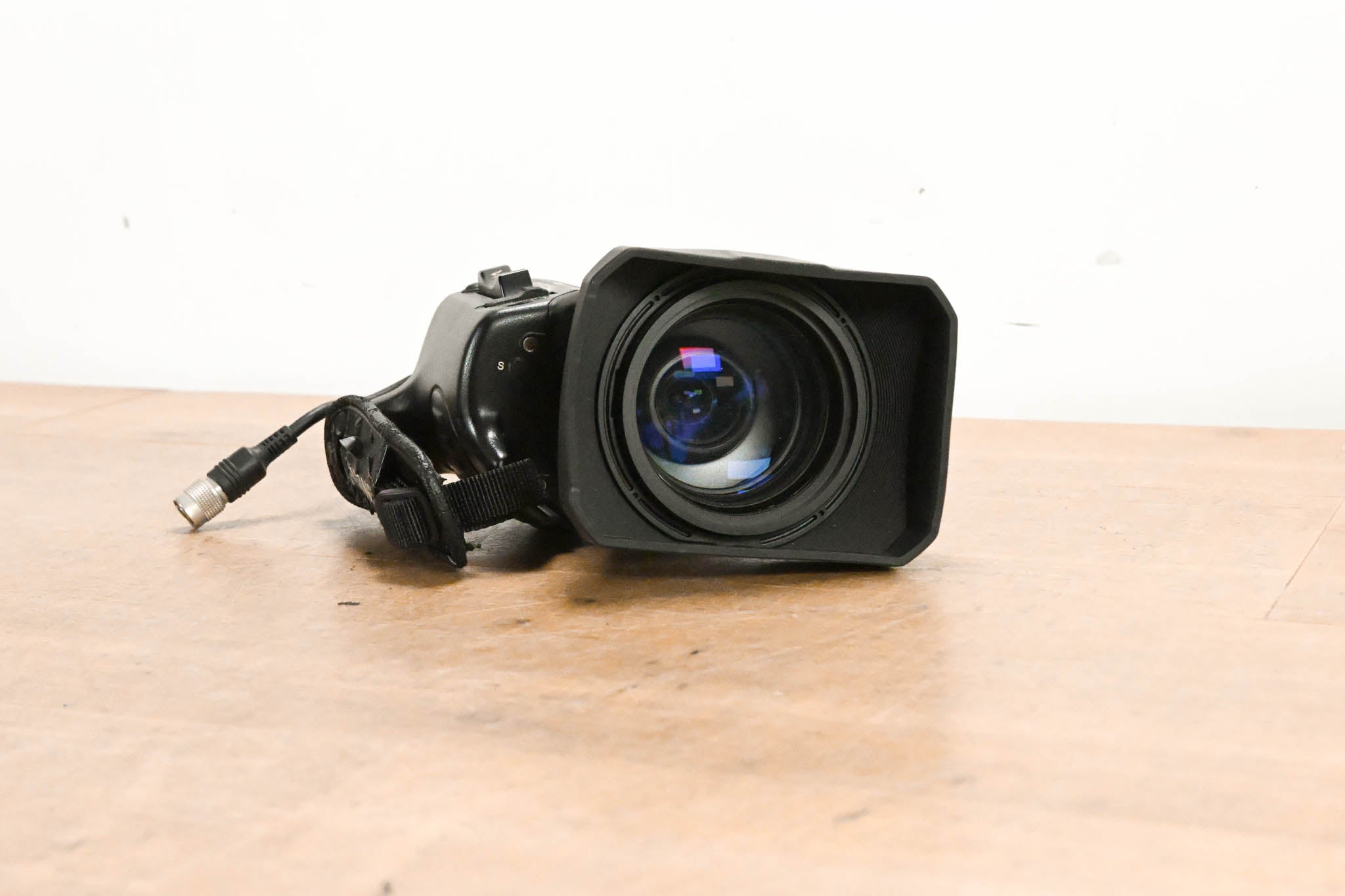 Fujinon Th17x5BRMU Broadcast Zoom Lens - 1:1.4/5-85mm