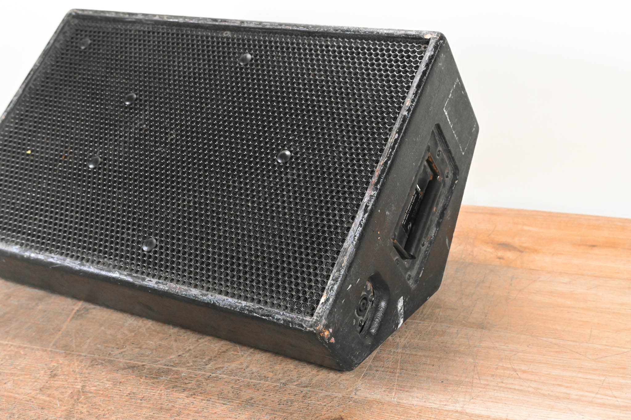 EAW SM200iH Two-Way Full Range Passive Stage Monitor