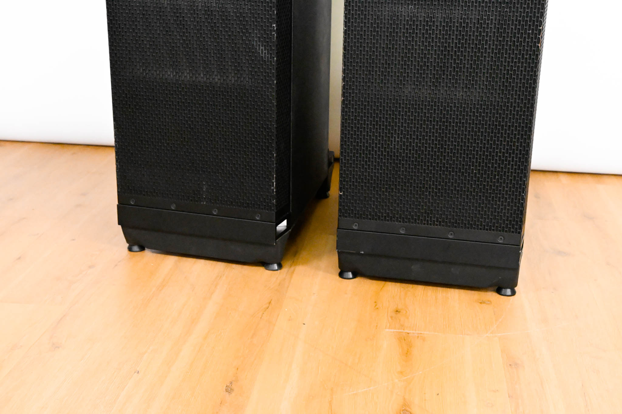 Electro-Voice (EV) X2-212/90 12" Vertical Line Array Loudspeaker (PAIR)