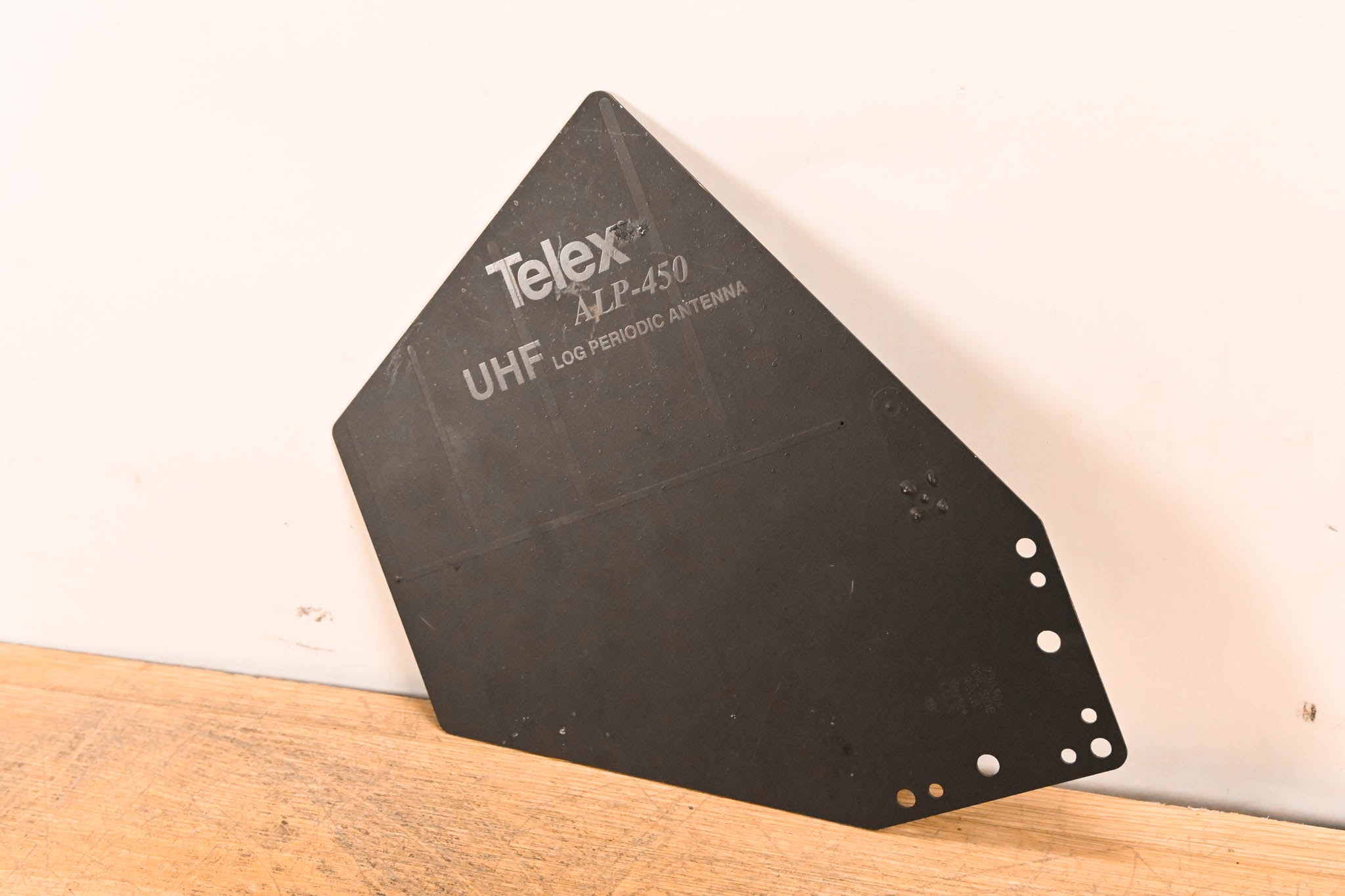 Telex ALP-450 UHF Log Periodic Antenna