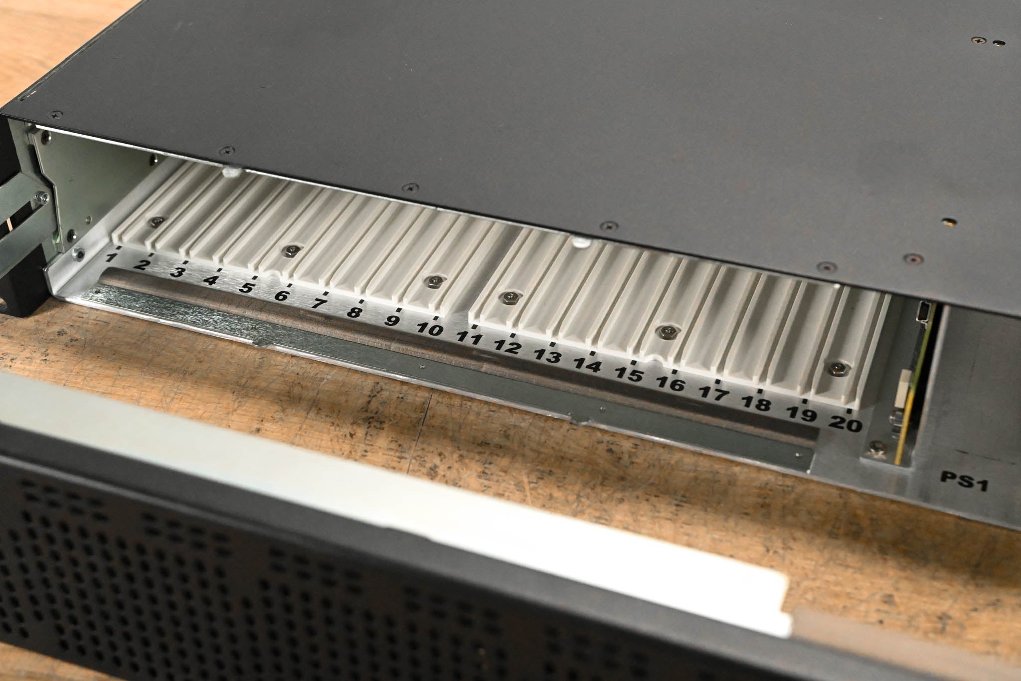 Blackmagic Design DFR-8321 OpenGear Module Frame