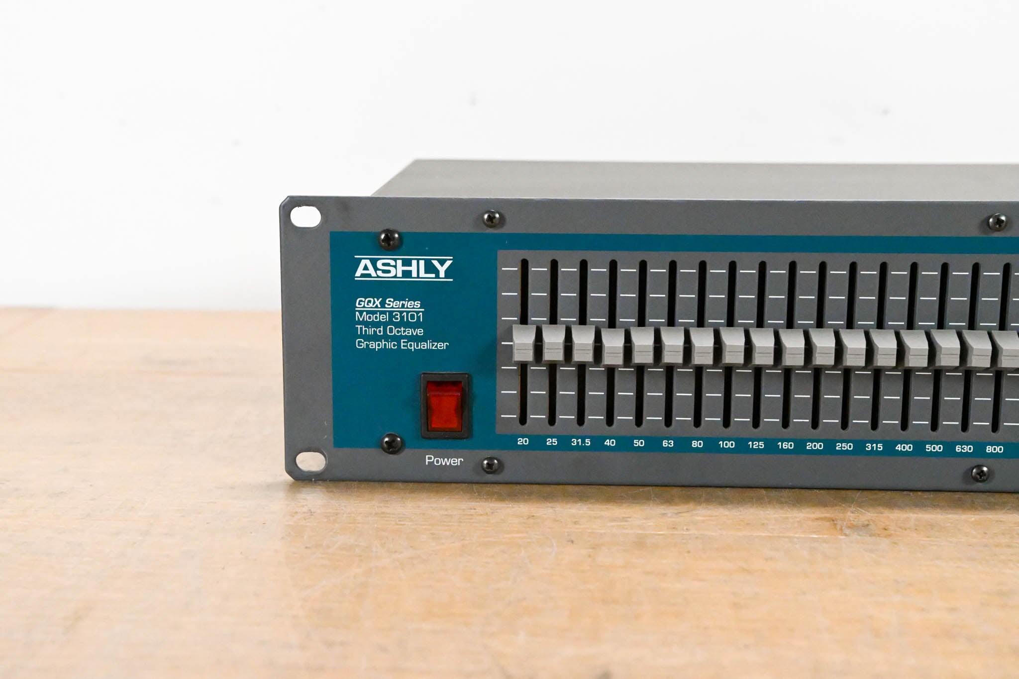 Ashly GQX-3101 31-Band 1/3 Octave Graphic Equalizer