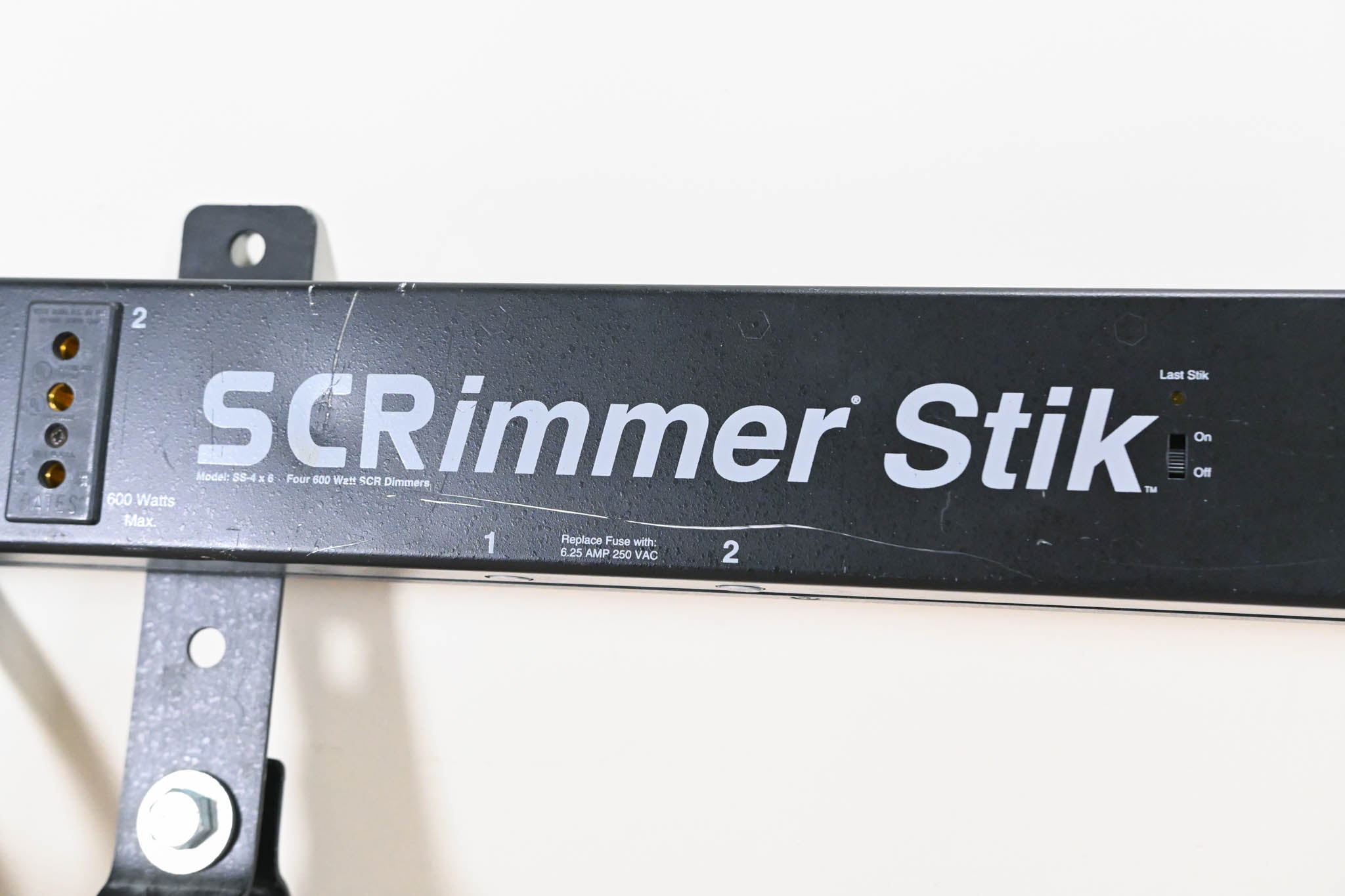 Electronics Diversified, Inc. SCRimmer Stik SS-4x6 4-Output Dimmer