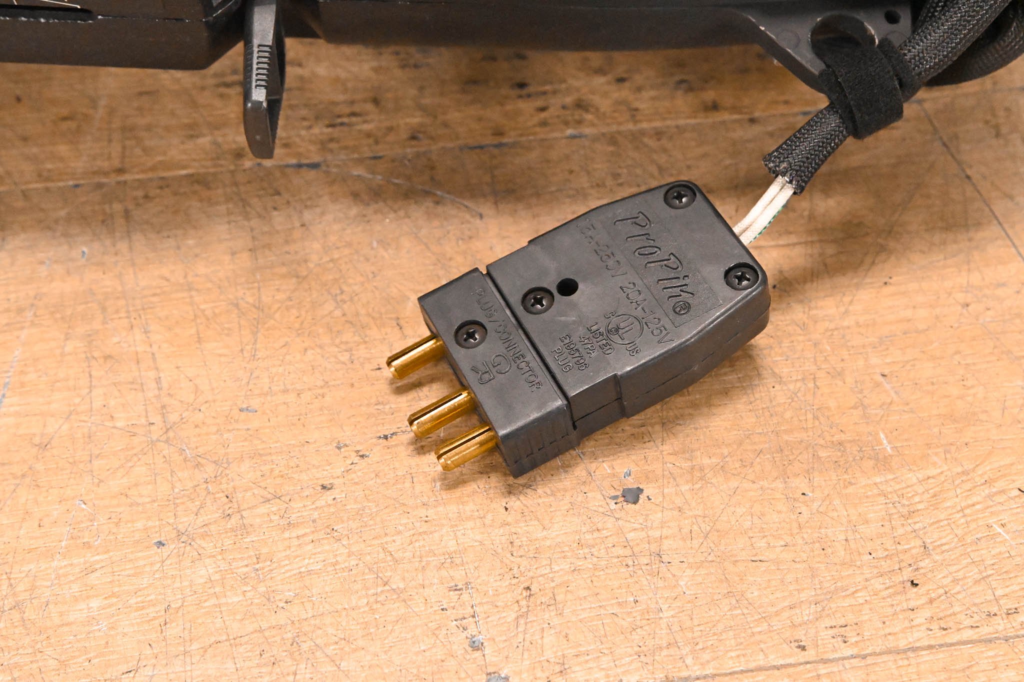 ETC Source Four Jr 25-50 Degree Zoom 575 Ellipsoidal Light