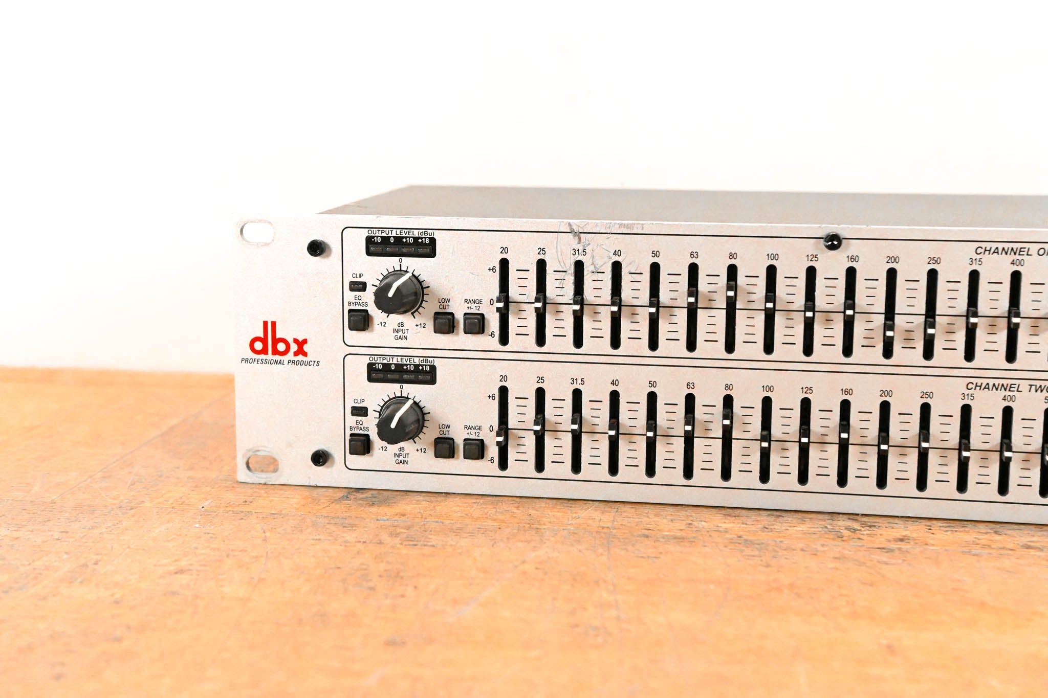 dbx 231s Two-Channel 31-Band Equalizer